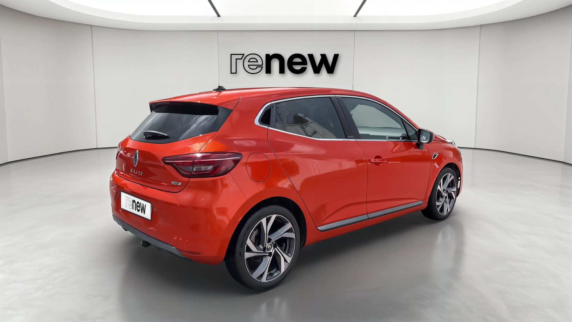 Vente en ligne Renault Clio 5 Clio E-Tech 140 au prix de 14 990 €