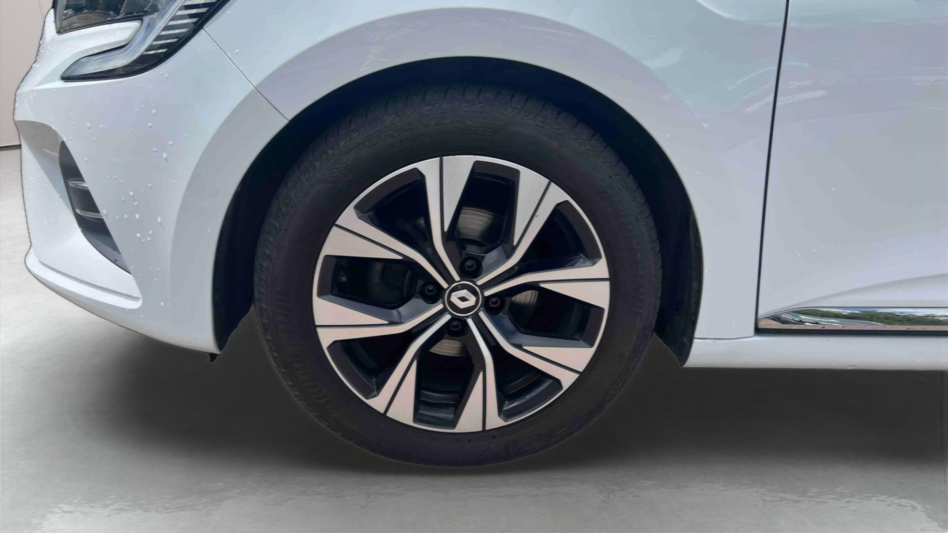 Vente en ligne Renault Clio 5 Clio TCe 100 GPL au prix de 14 990 €
