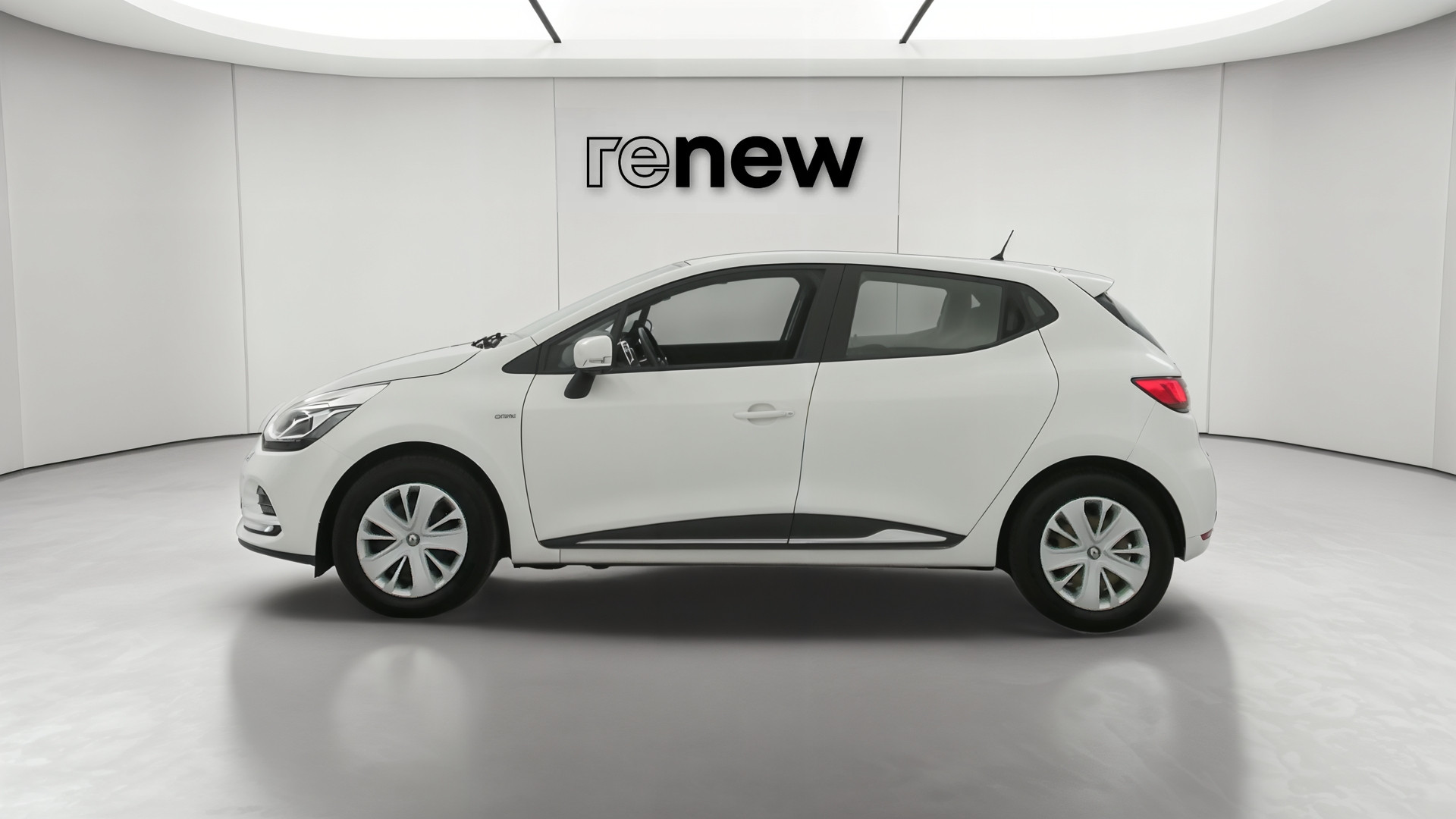Vente en ligne Renault Clio 4 Clio dCi 75 E6C au prix de 10 290 €