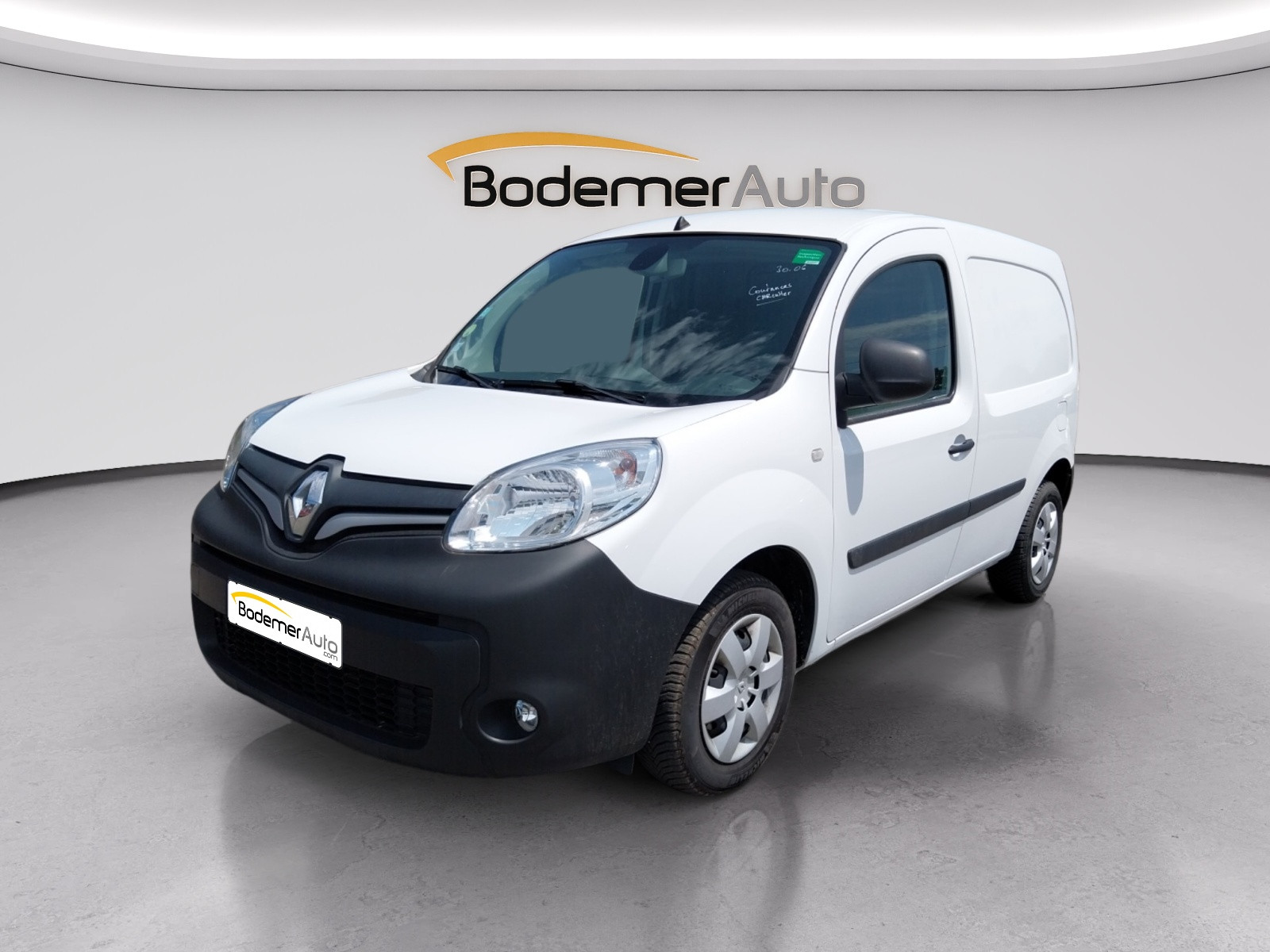 Vente en ligne Renault Kangoo Express  BLUE DCI 95 au prix de 13 990 €