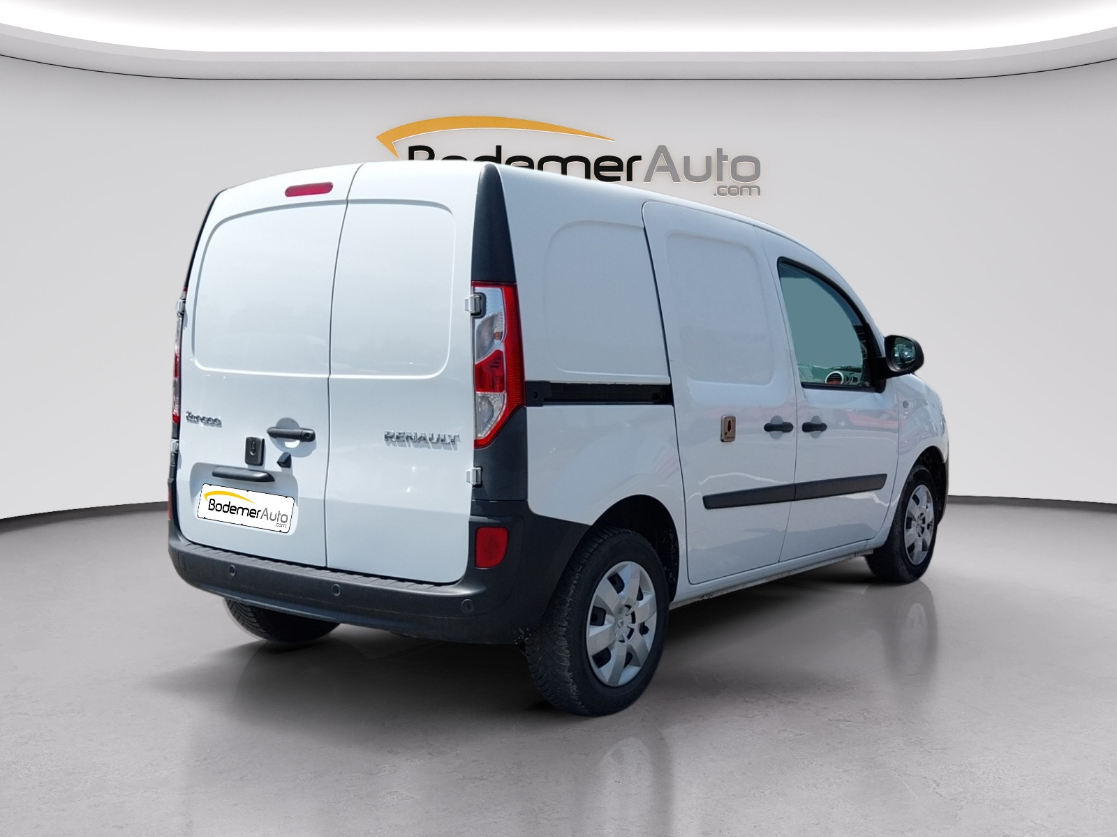 Vente en ligne Renault Kangoo Express  BLUE DCI 95 au prix de 13 990 €