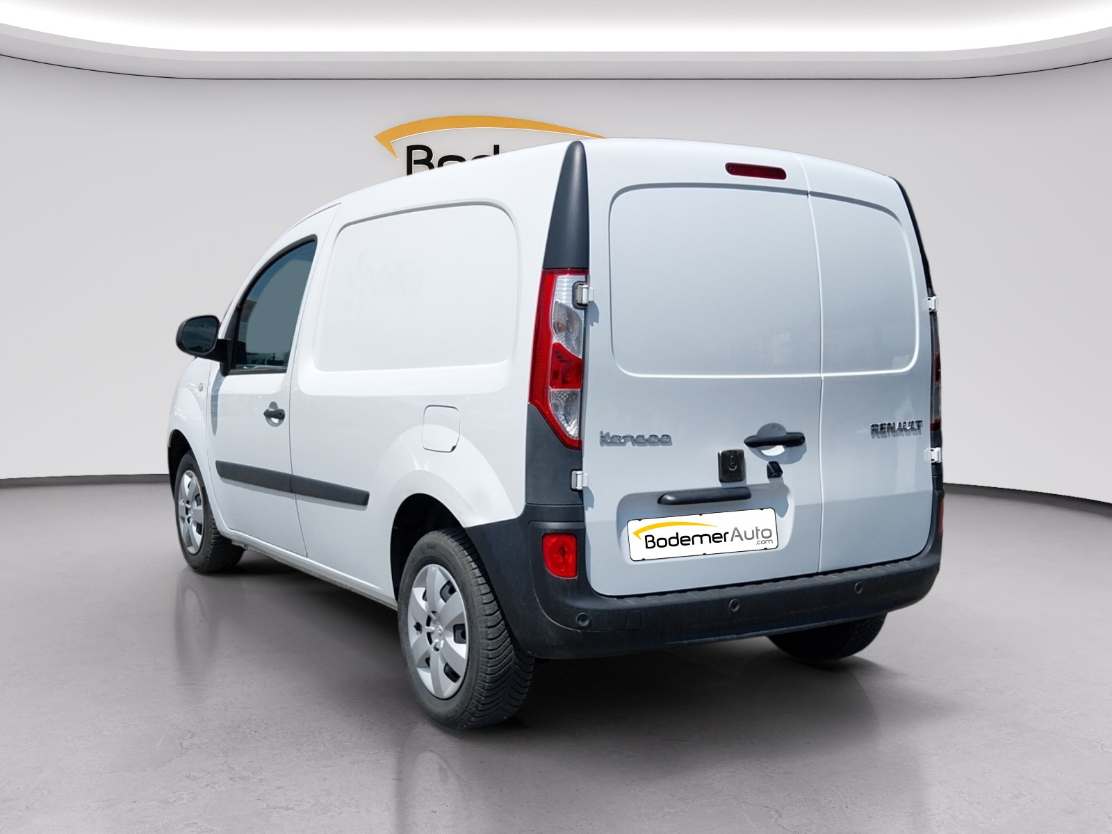 Vente en ligne Renault Kangoo Express  BLUE DCI 95 au prix de 13 990 €