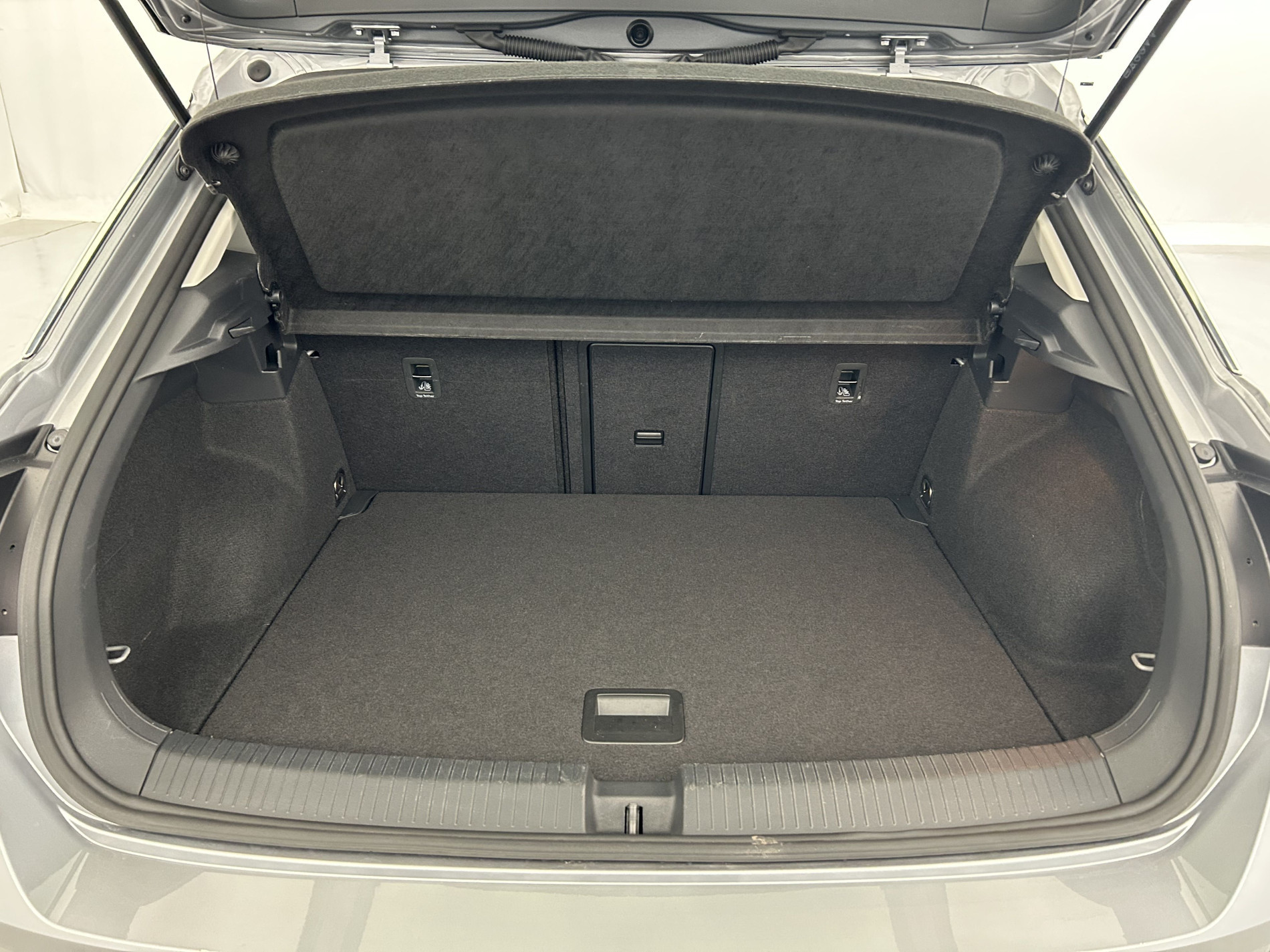 Vente en ligne Volkswagen T-Roc  1.0 TSI 110 Start/Stop BVM6 au prix de 20 990 €