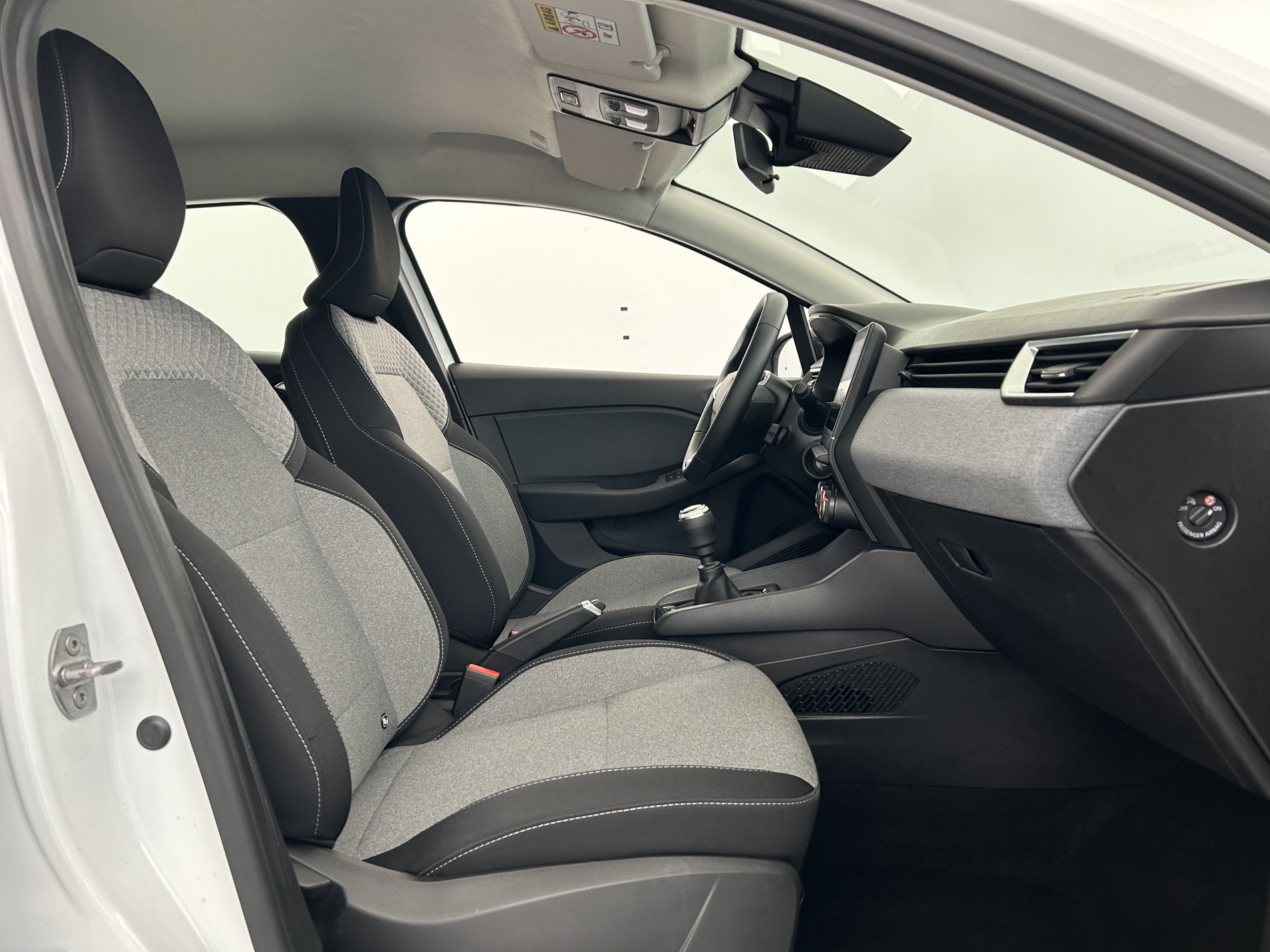 Vente en ligne Renault Clio 5 Clio Blue dCi 100 ch GSR2 au prix de 17 990 €