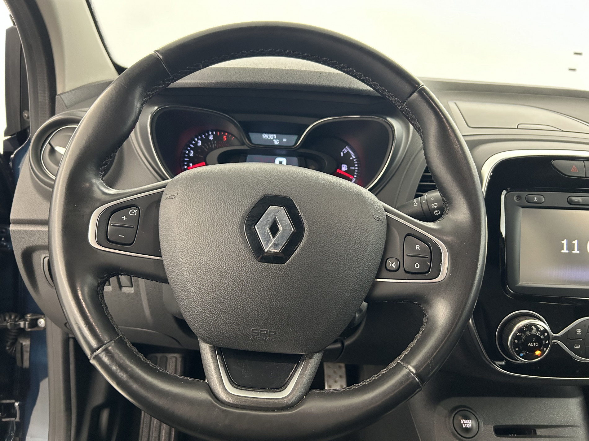 Vente en ligne Renault Captur  dCi 90 au prix de 12 290 €