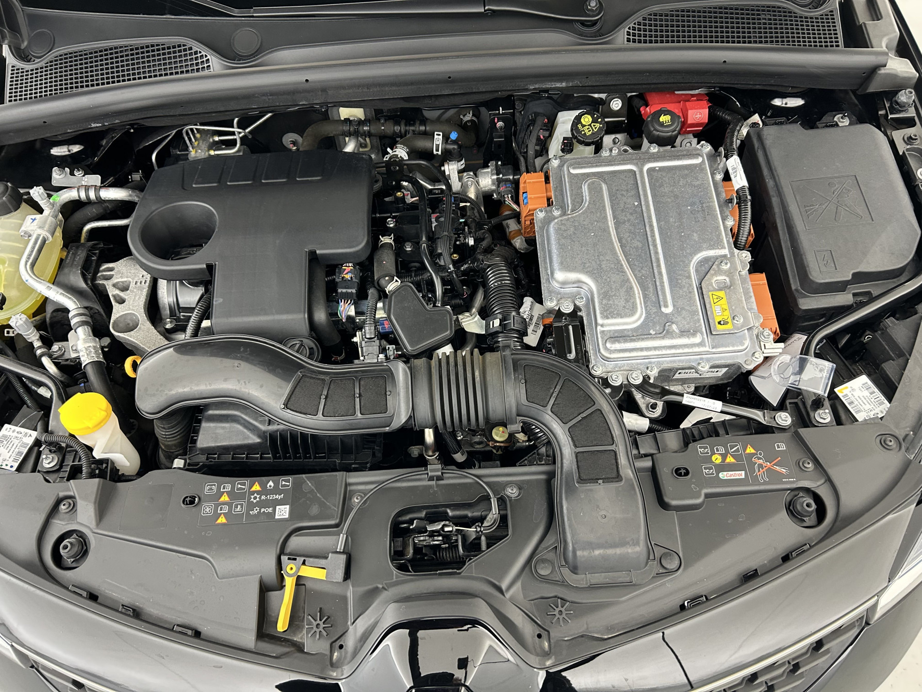 Vente en ligne Renault Clio 5 Clio E-Tech full hybrid 145 au prix de 17 990 €