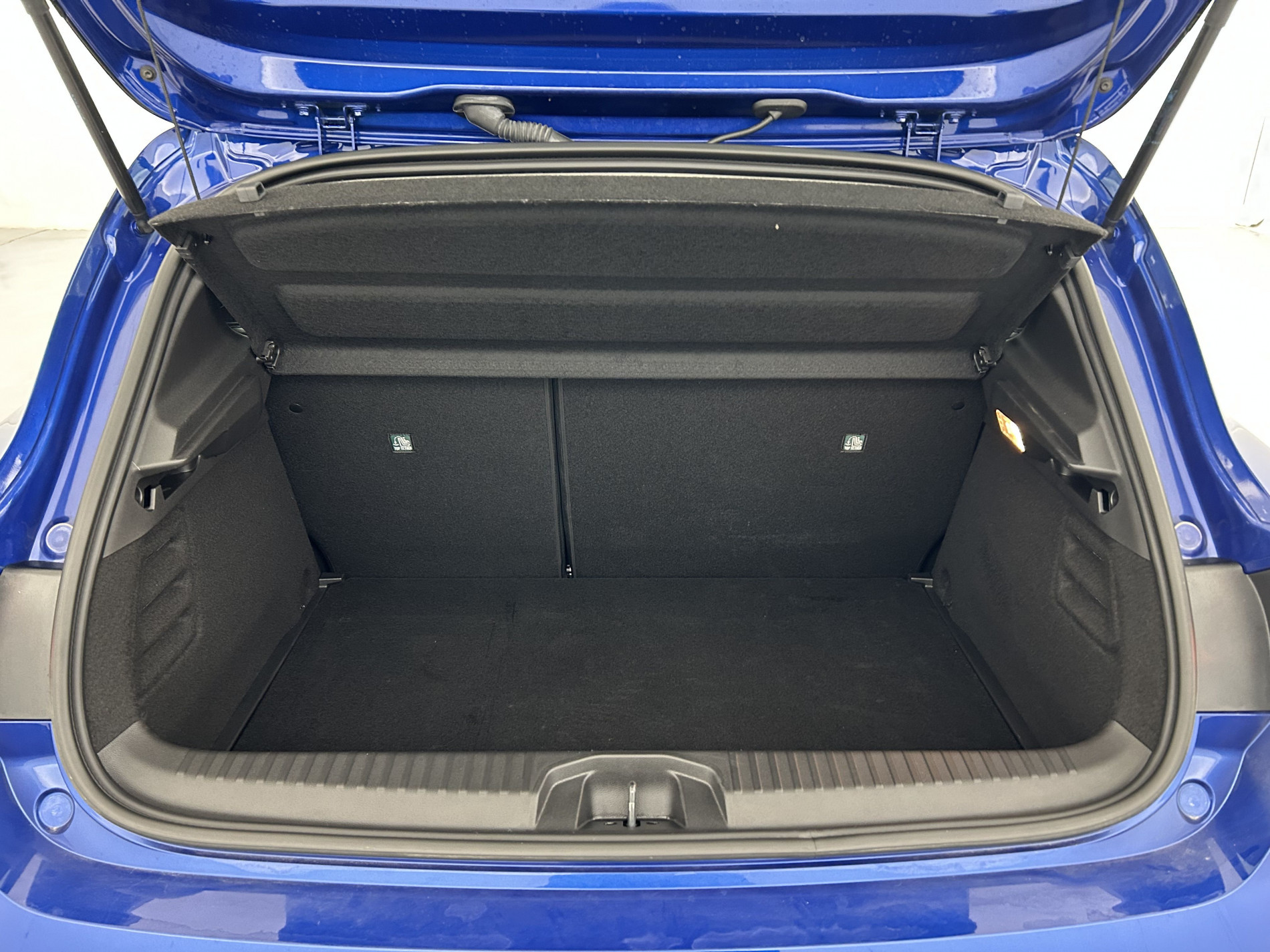 Vente en ligne Renault Clio 5 Clio Blue dCi 100 ch GSR2 au prix de 16 390 €