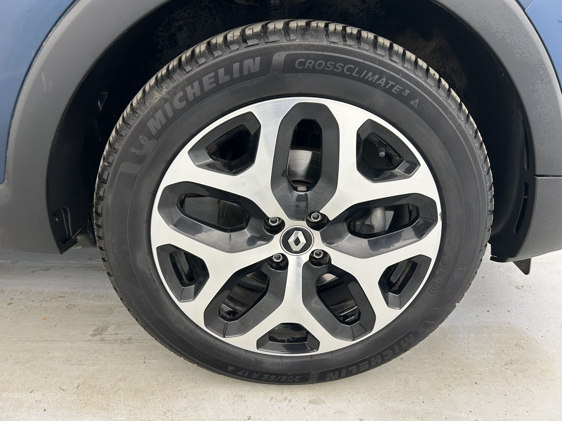 Vente en ligne Renault Captur  dCi 90 au prix de 12 290 €