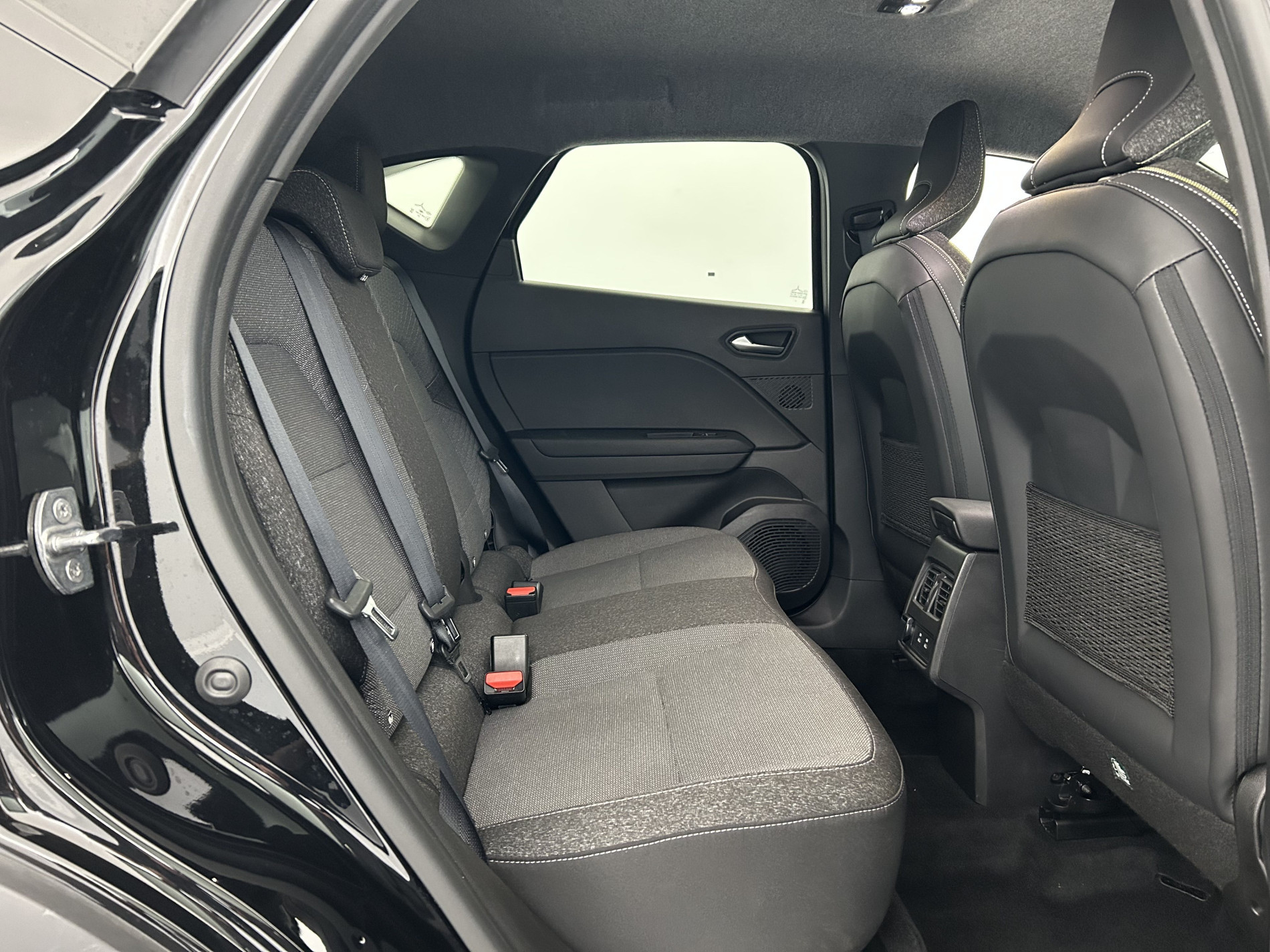 Vente en ligne Renault Captur  E-Tech full hybrid 145 ch au prix de 25 990 €