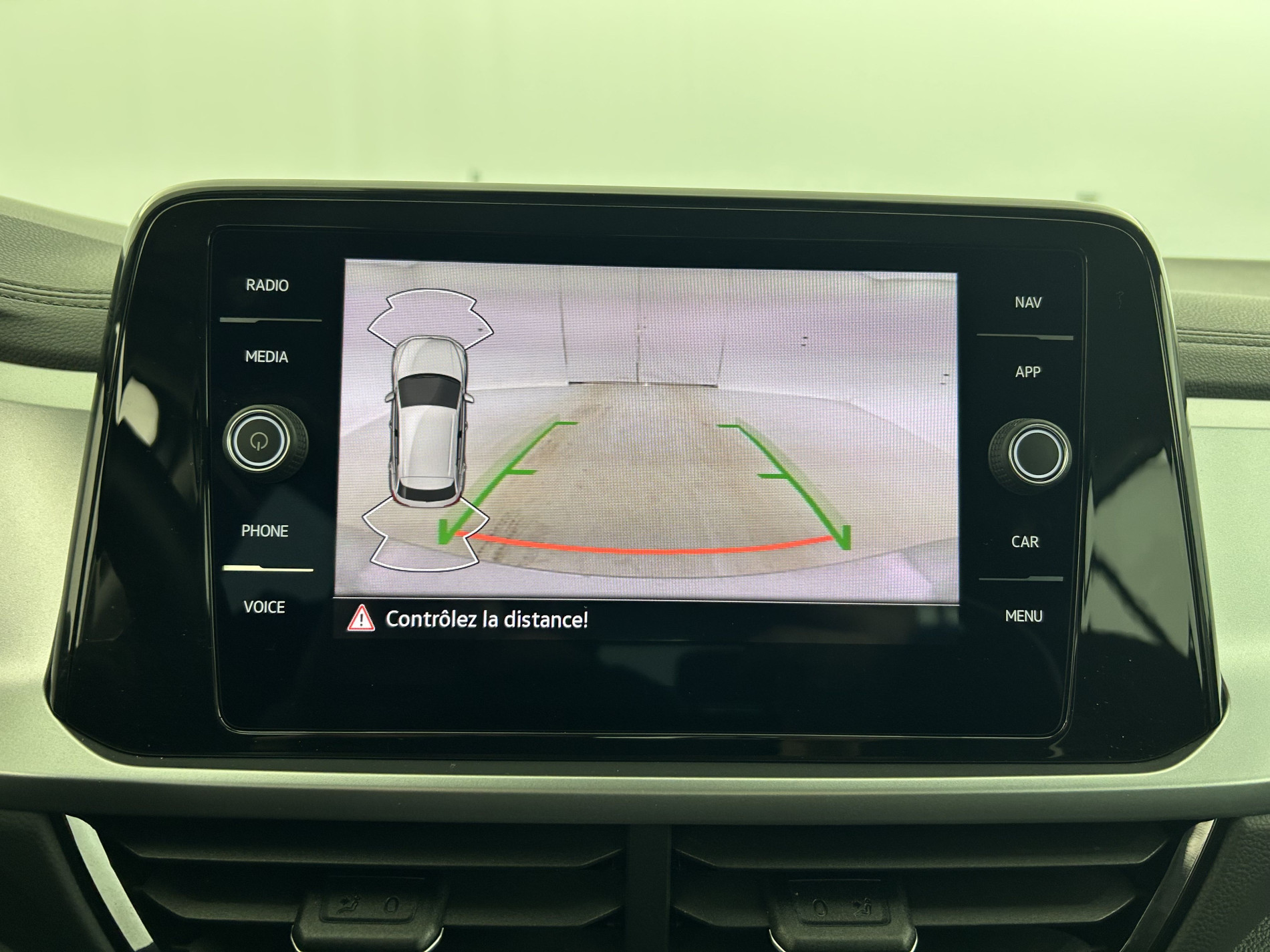 Vente en ligne Volkswagen T-Roc  1.0 TSI 110 Start/Stop BVM6 au prix de 20 990 €