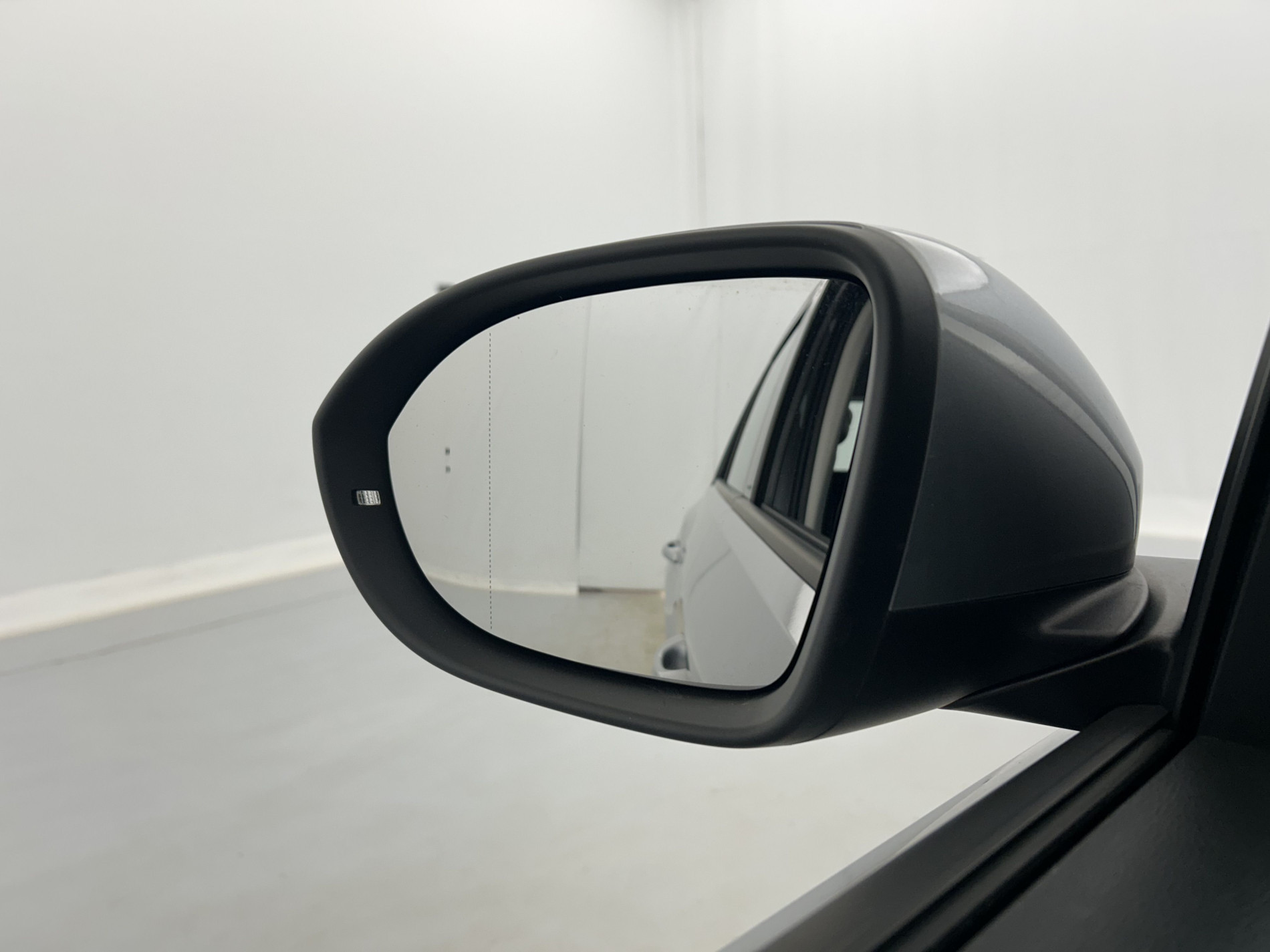 Vente en ligne Volkswagen T-Roc  1.0 TSI 110 Start/Stop BVM6 au prix de 20 990 €