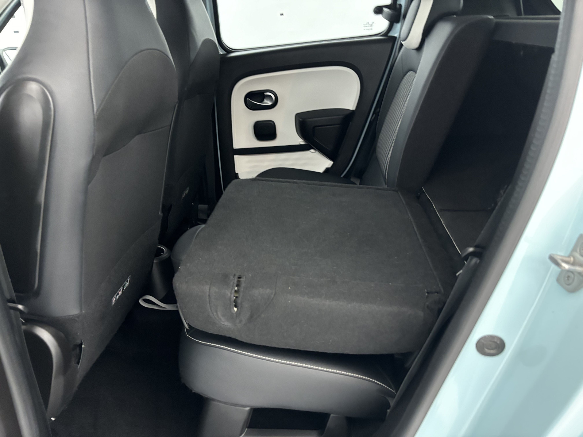 Vente en ligne Renault Twingo Electrique Twingo III E-Tech au prix de 10 990 €