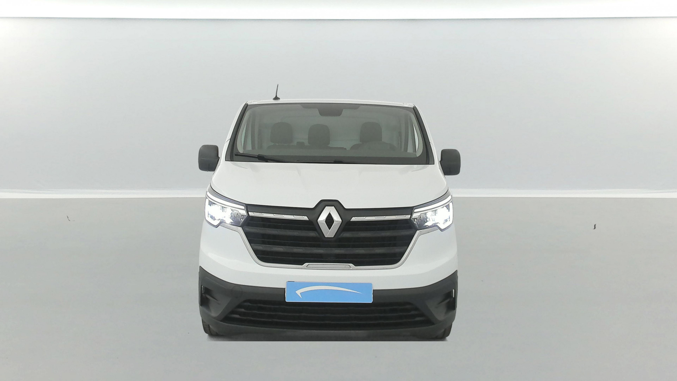 Vente en ligne Renault Trafic 3 Fourgon TRAFIC FGN L2H1 3000 KG BLUE DCI 130 au prix de 23 990 €