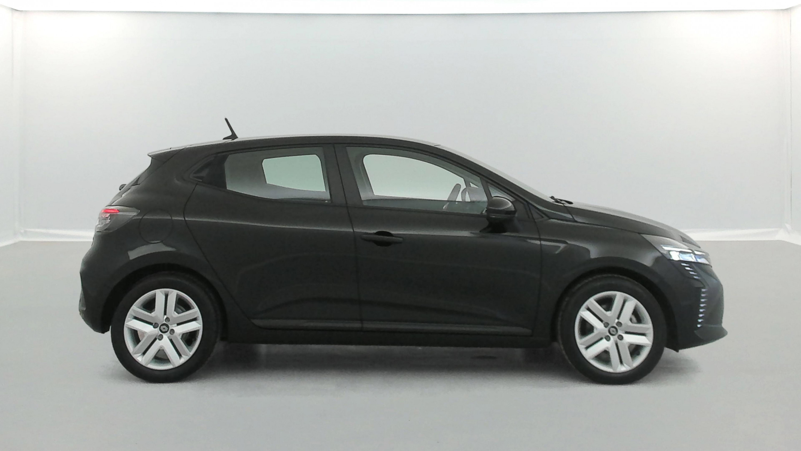 Vente en ligne Renault Clio 5 Clio E-Tech full hybrid 145 ch GSR2 au prix de 20 590 €