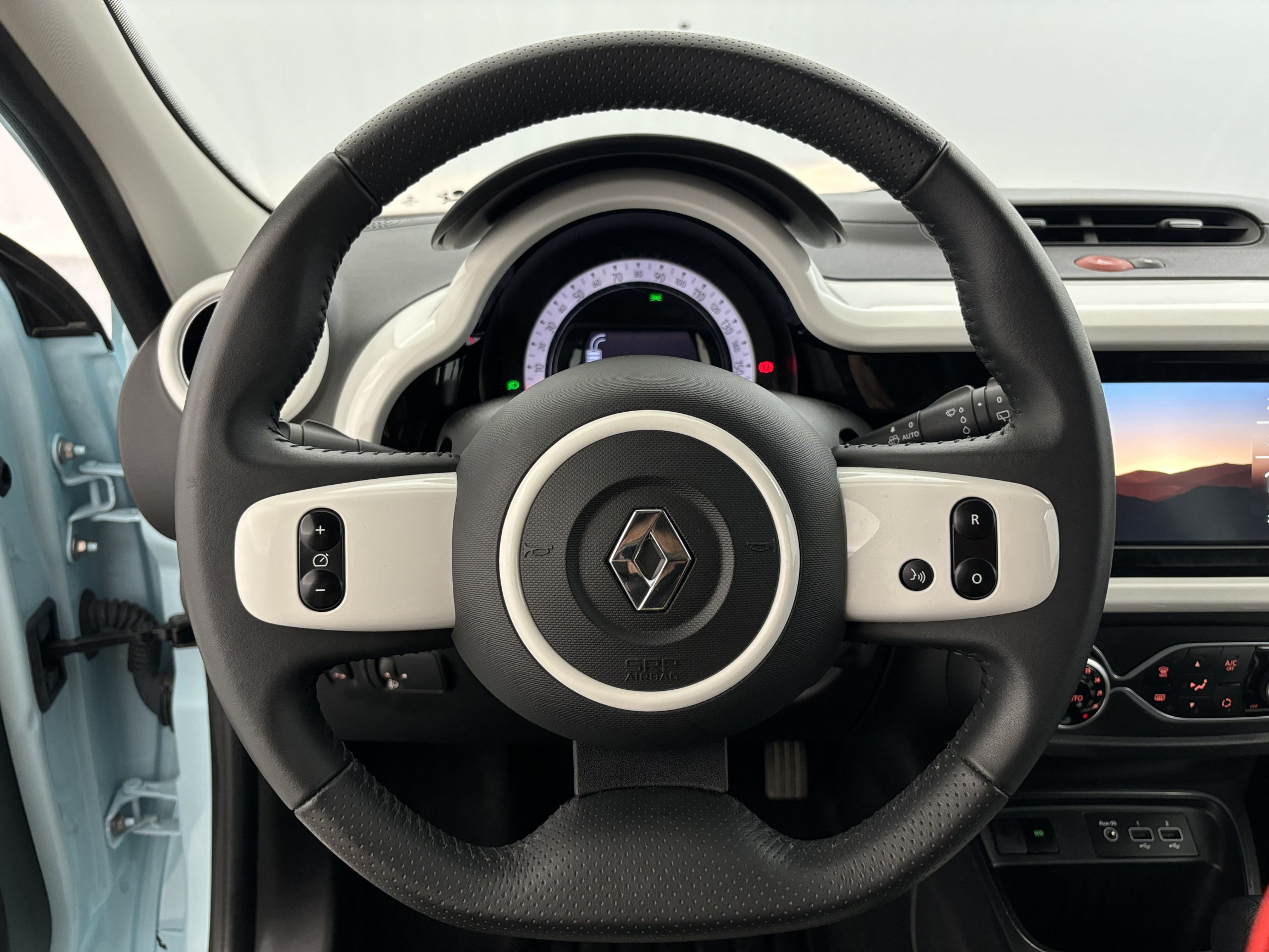 Vente en ligne Renault Twingo Electrique Twingo III E-Tech au prix de 10 990 €