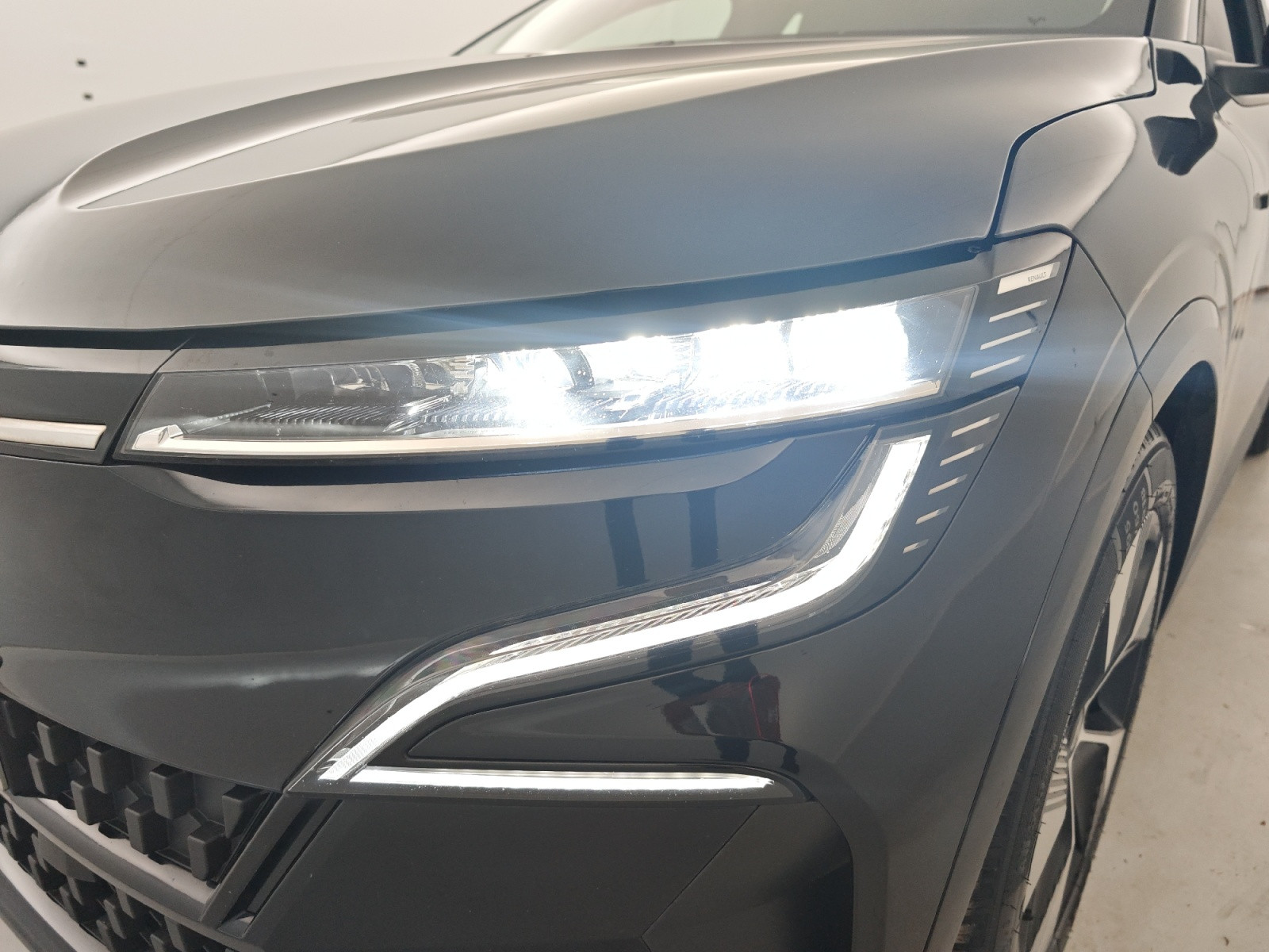 Vente en ligne Renault Megane E-Tech  EV60 220 ch super charge au prix de 20 990 €