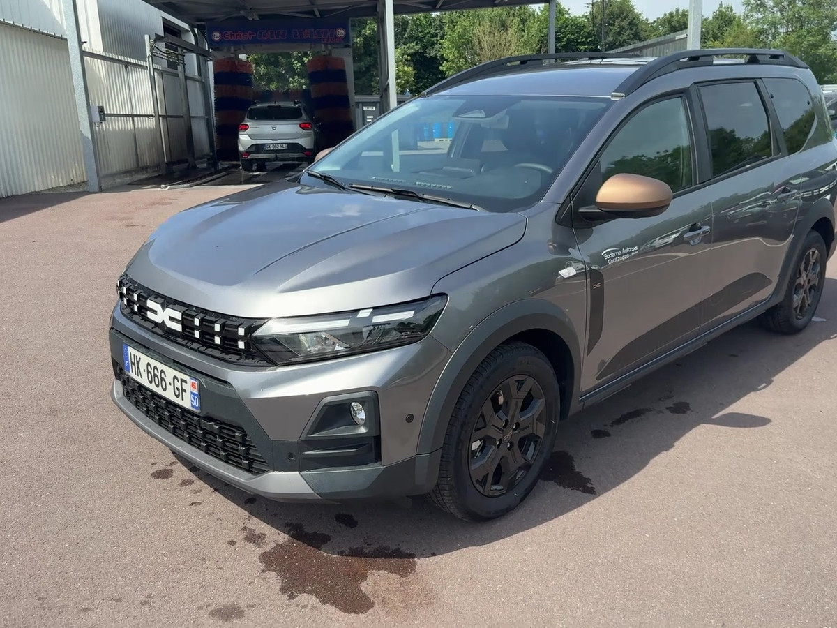 Dacia Jogger  ECO-G 100 5 places GSR2 occasion de 2026 en vente à Coutances