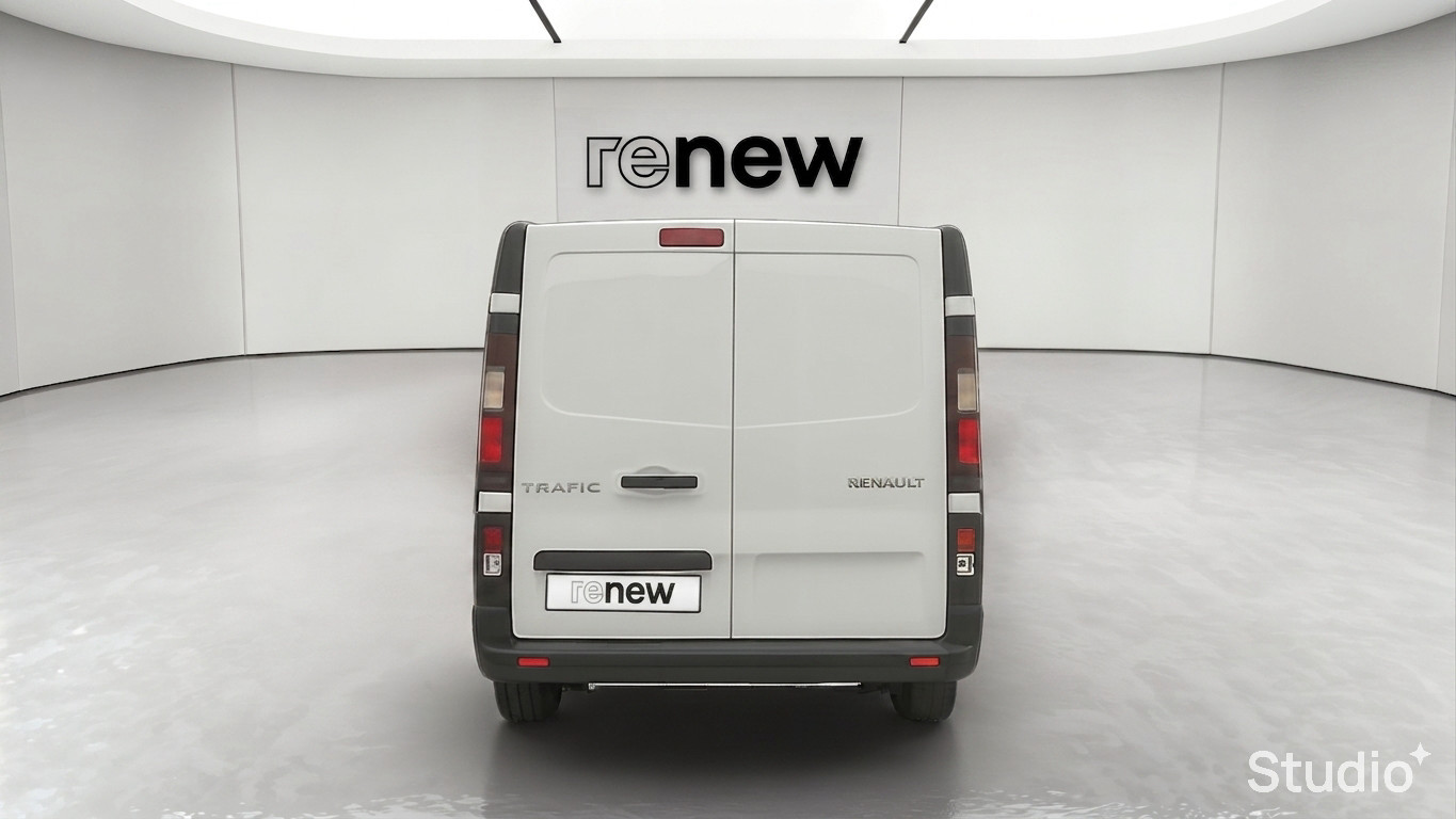 Vente en ligne Renault Trafic 3 Fourgon TRAFIC FGN L2H1 3000 KG BLUE DCI 130 au prix de 23 990 €