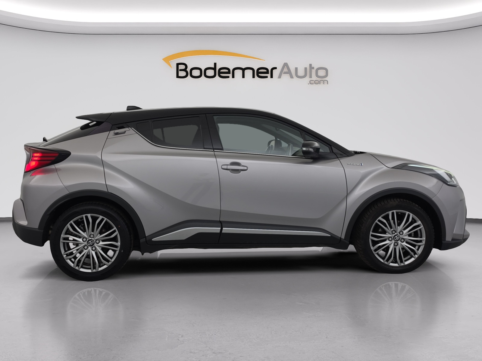 Vente en ligne Toyota C-HR C-HR Hybride 2.0L au prix de 19 990 €