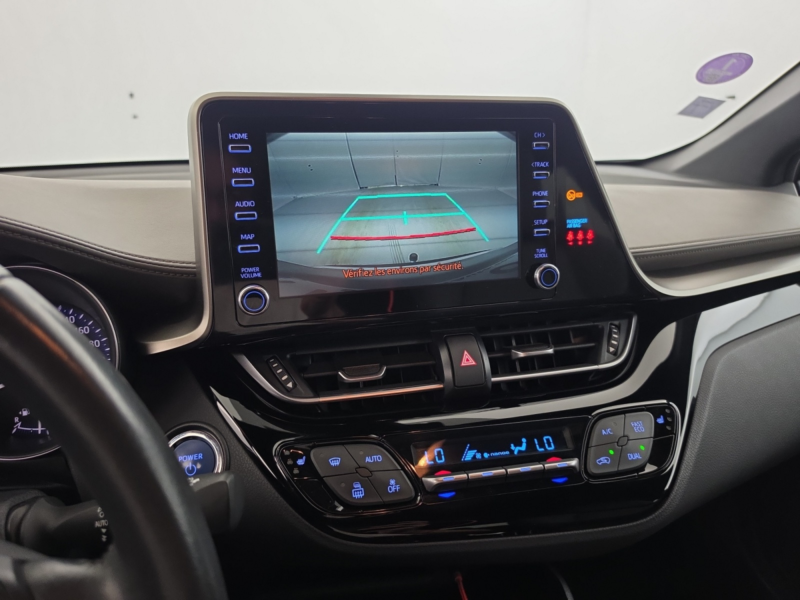 Vente en ligne Toyota C-HR C-HR Hybride 2.0L au prix de 19 990 €