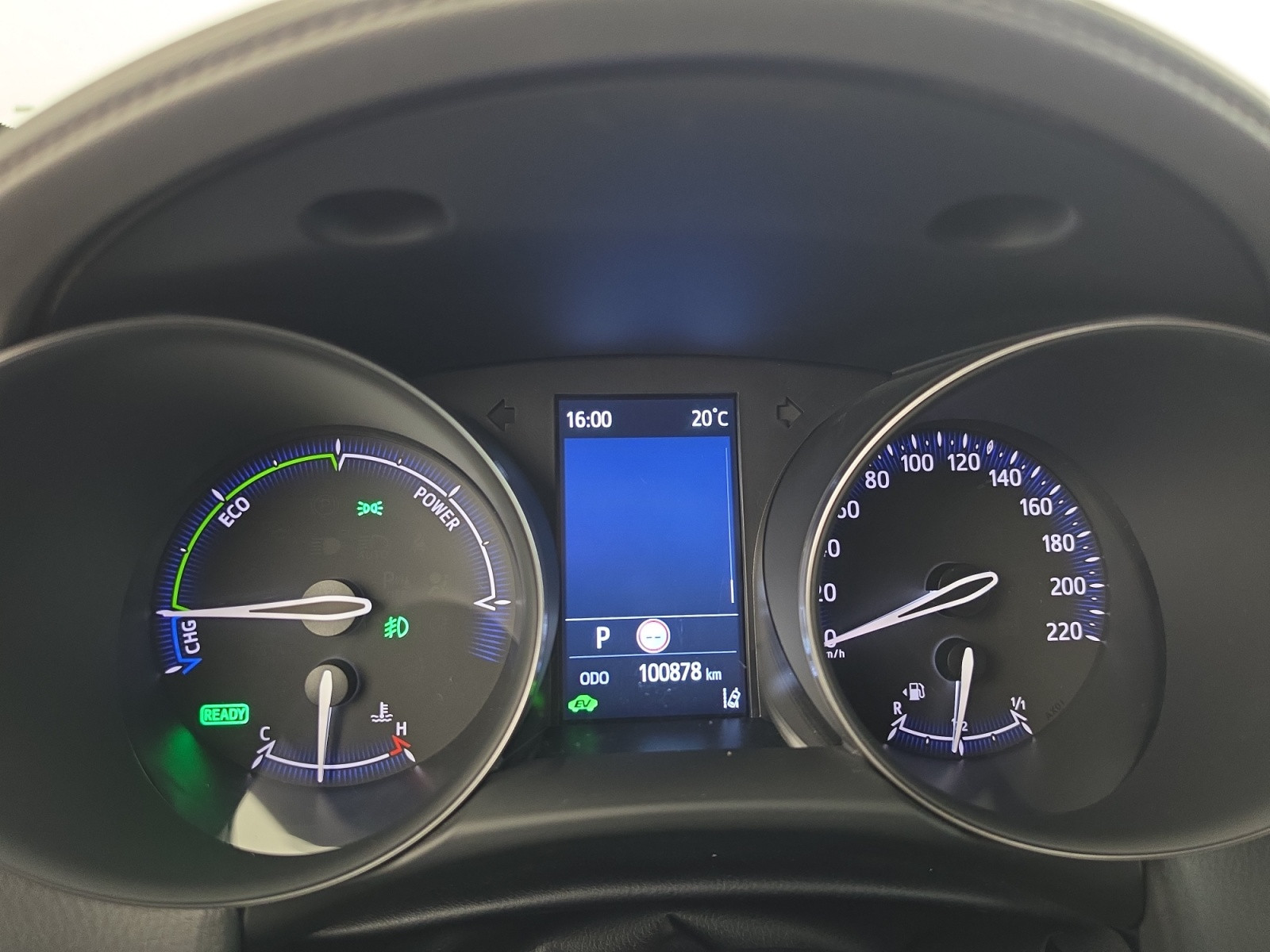 Vente en ligne Toyota C-HR C-HR Hybride 2.0L au prix de 19 990 €