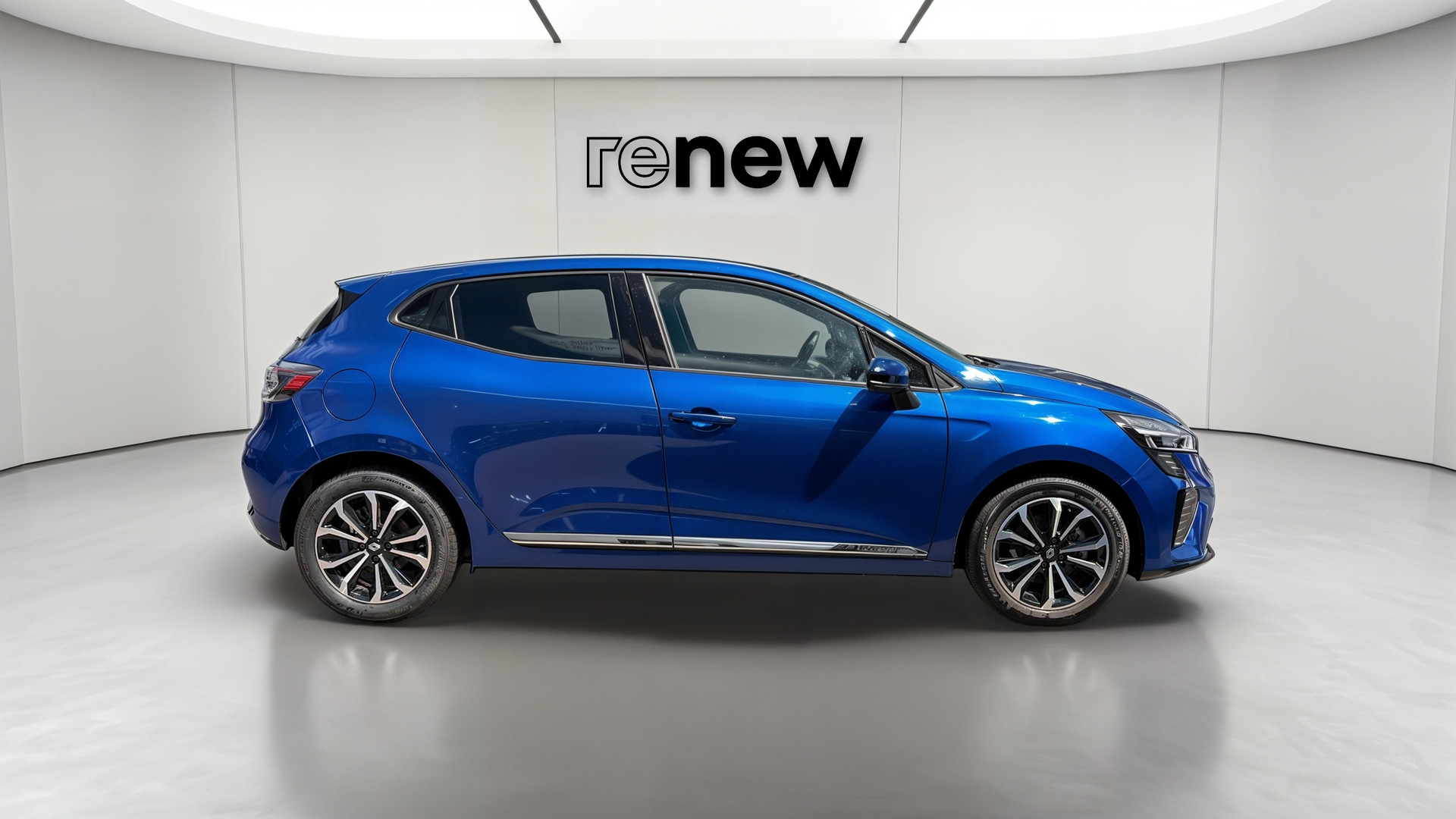 Vente en ligne Renault Clio 5 Clio E-Tech full hybrid 145 au prix de 19 390 €