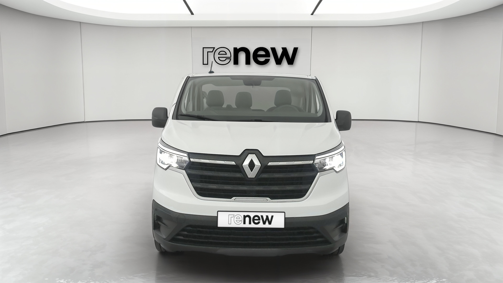 Vente en ligne Renault Trafic 3 Fourgon TRAFIC FGN L2H1 3000 KG BLUE DCI 130 au prix de 23 290 €