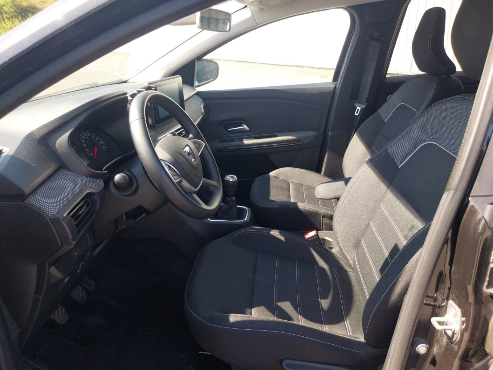 Vente en ligne Dacia Jogger  ECO-G 100 7 places au prix de 18 990 €