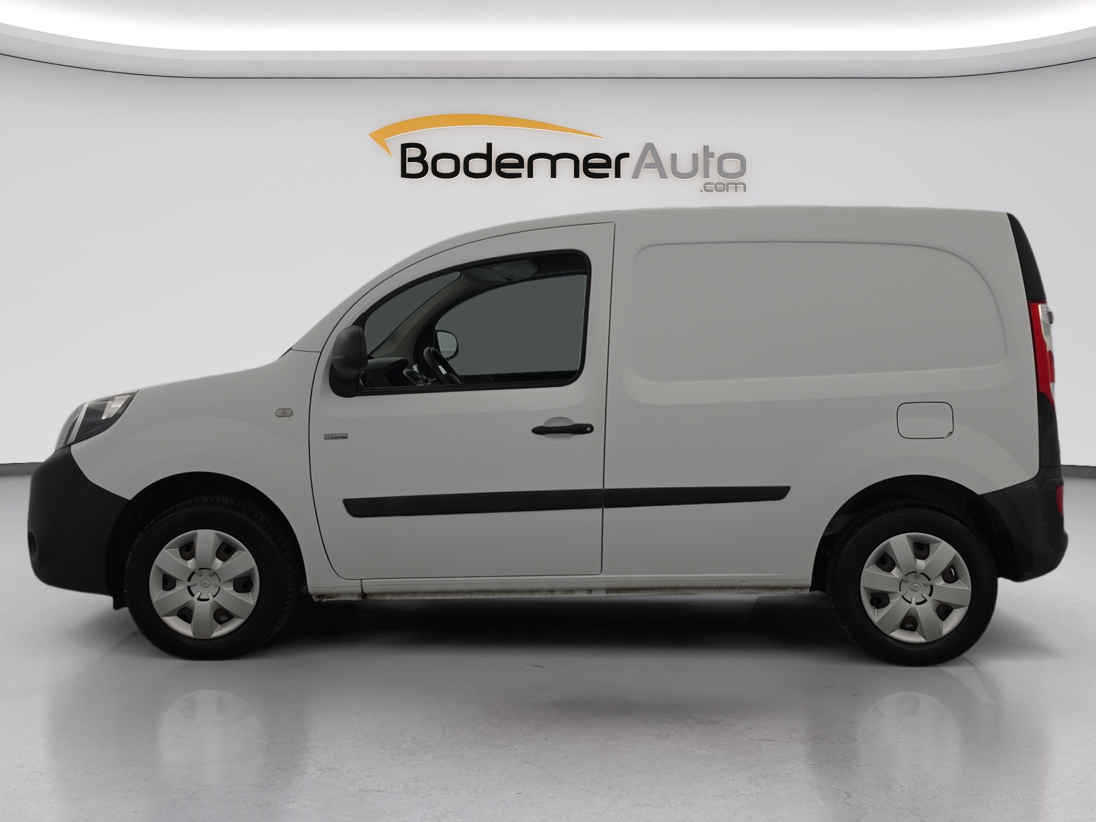 Vente en ligne Renault Kangoo Electrique KANGOO Z.E. ACHAT INTEGRAL au prix de 11 590 €