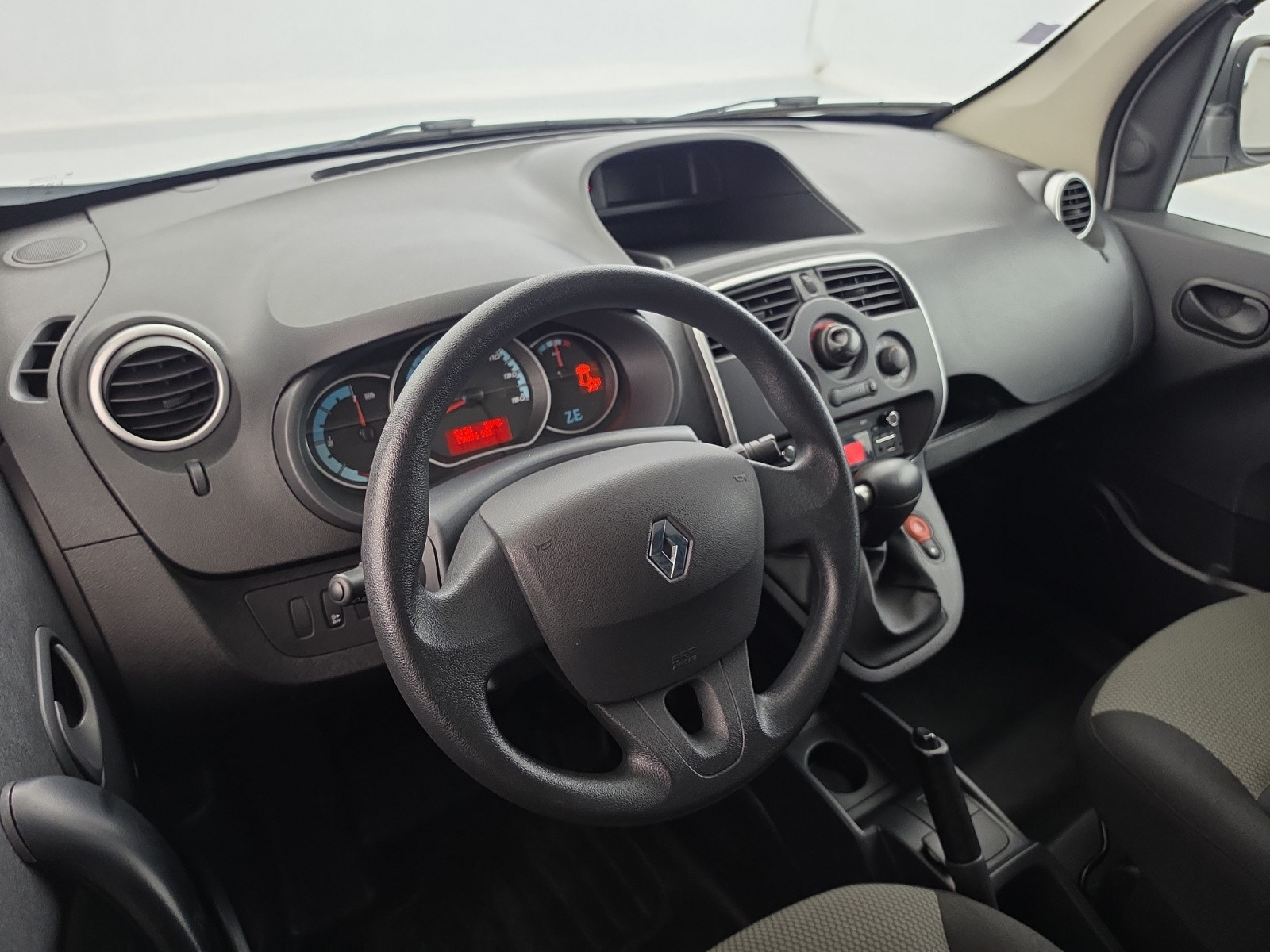 Vente en ligne Renault Kangoo Electrique KANGOO Z.E. ACHAT INTEGRAL au prix de 11 590 €