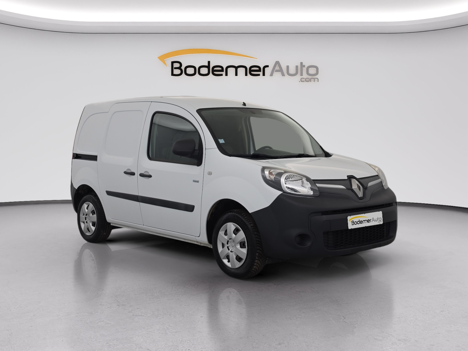 Vente en ligne Renault Kangoo Electrique KANGOO Z.E. ACHAT INTEGRAL au prix de 11 590 €