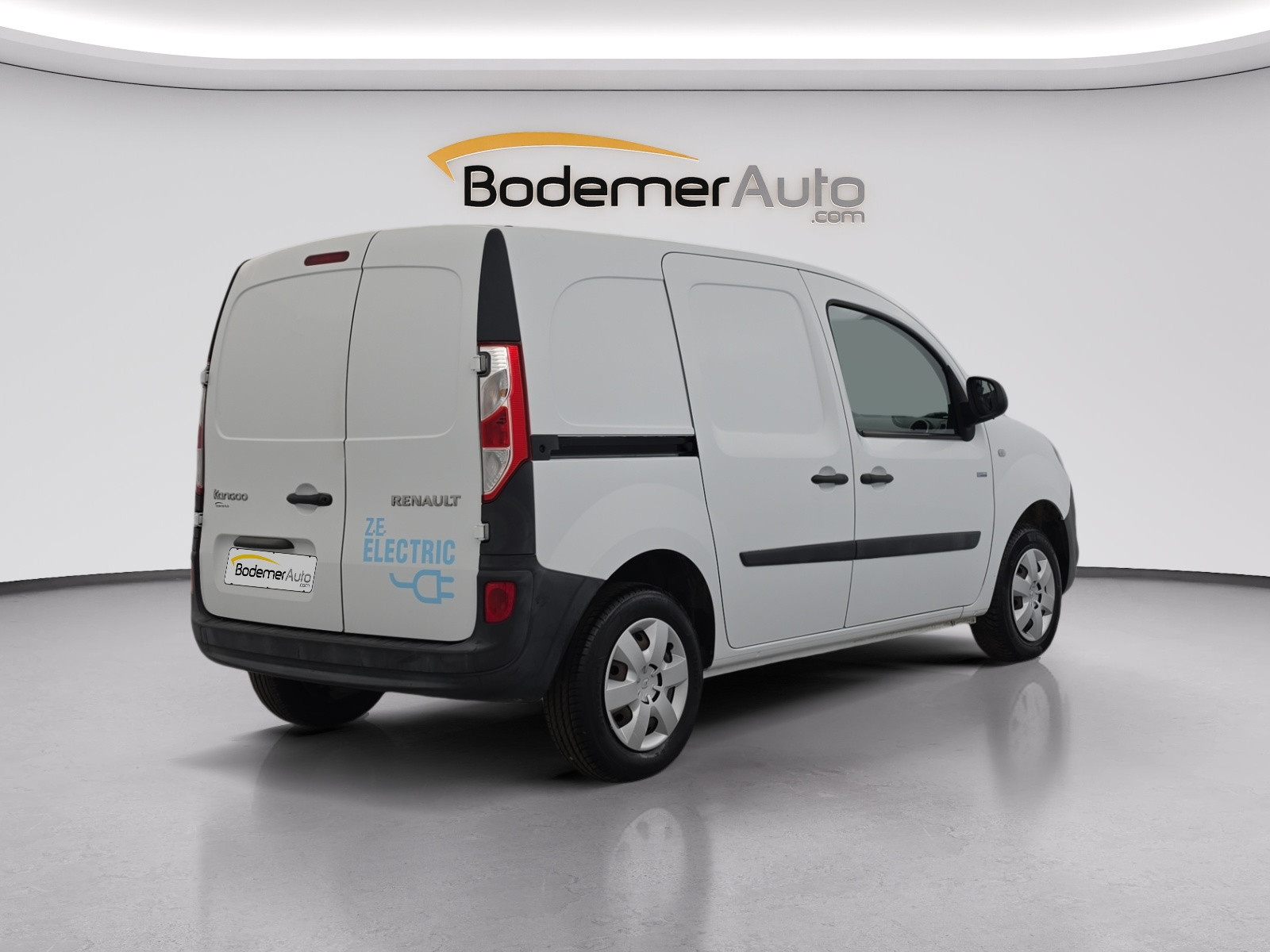 Vente en ligne Renault Kangoo Electrique KANGOO Z.E. ACHAT INTEGRAL au prix de 11 590 €