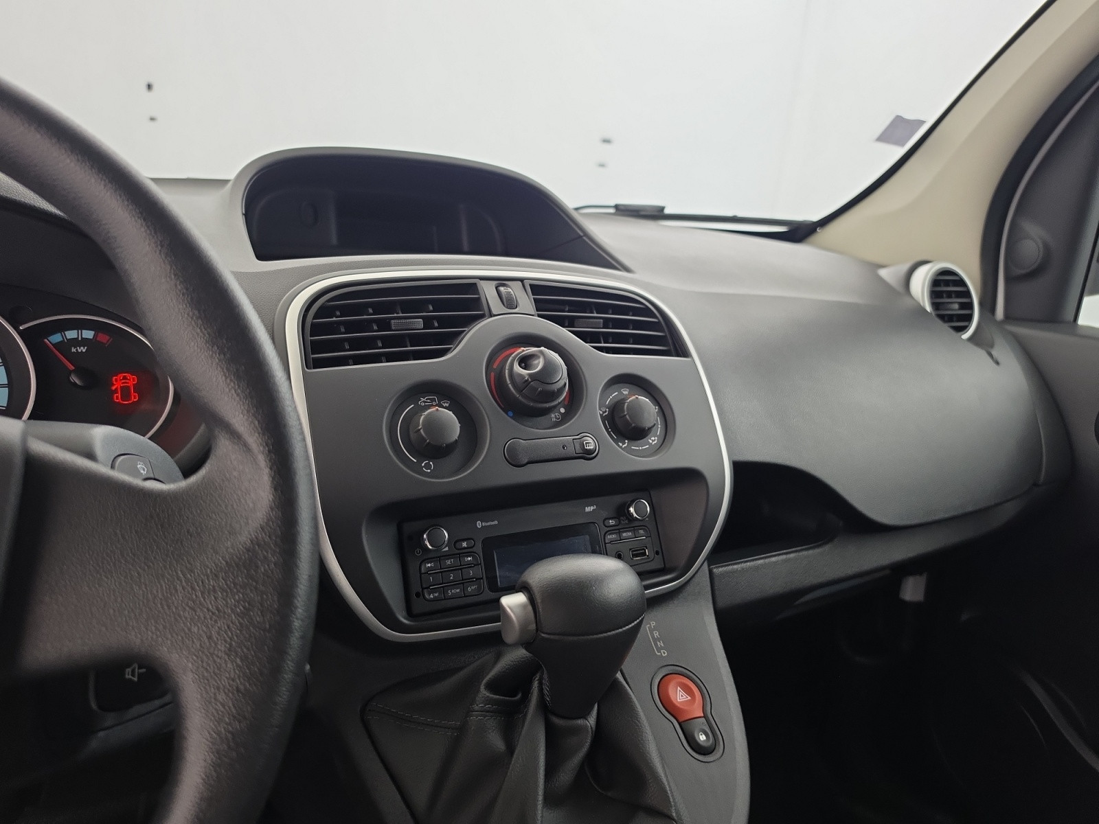 Vente en ligne Renault Kangoo Electrique KANGOO Z.E. ACHAT INTEGRAL au prix de 11 590 €