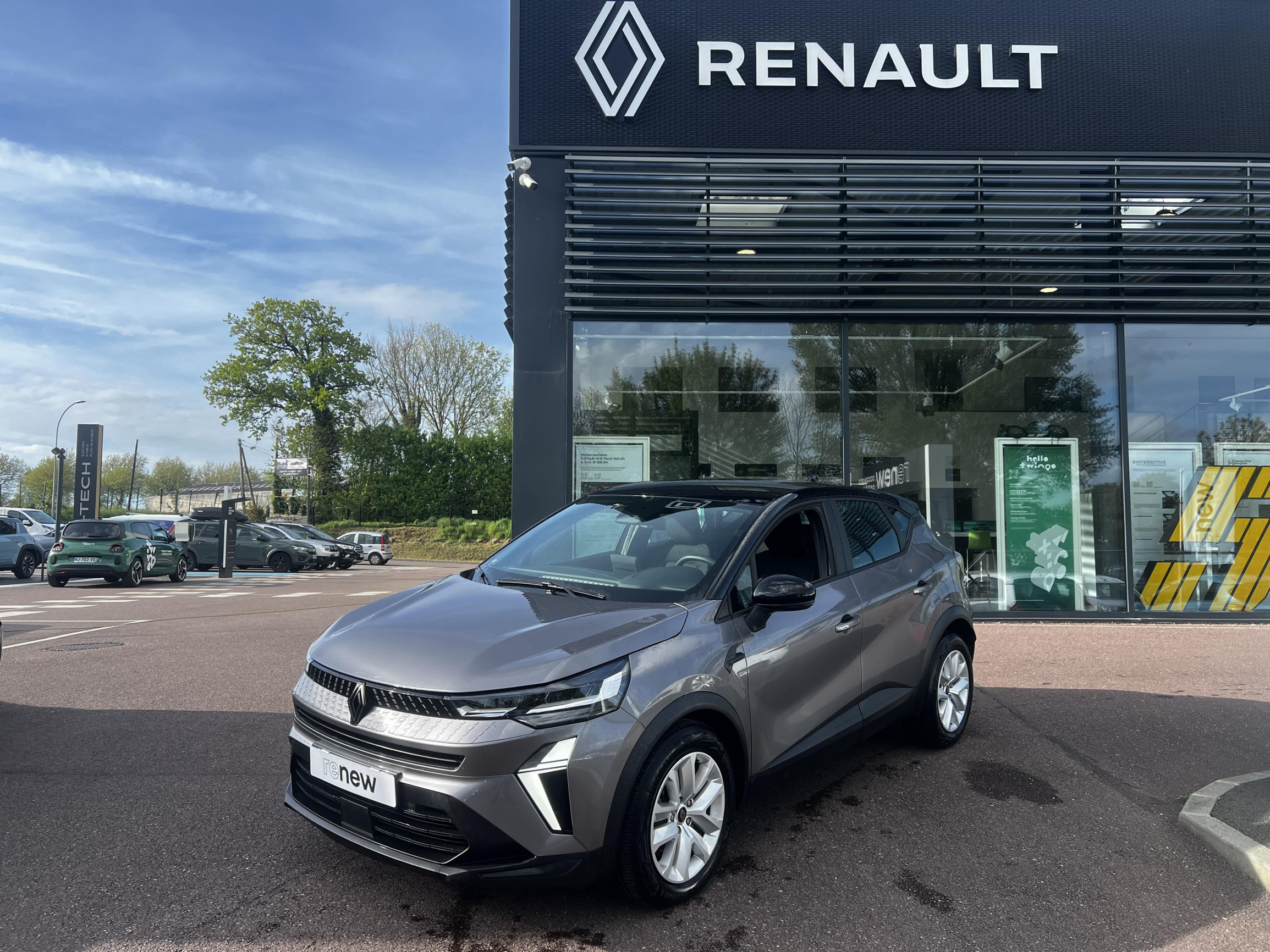 Renault Captur  E-Tech full hybrid 145 ch occasion de 2024 en vente à Coutances