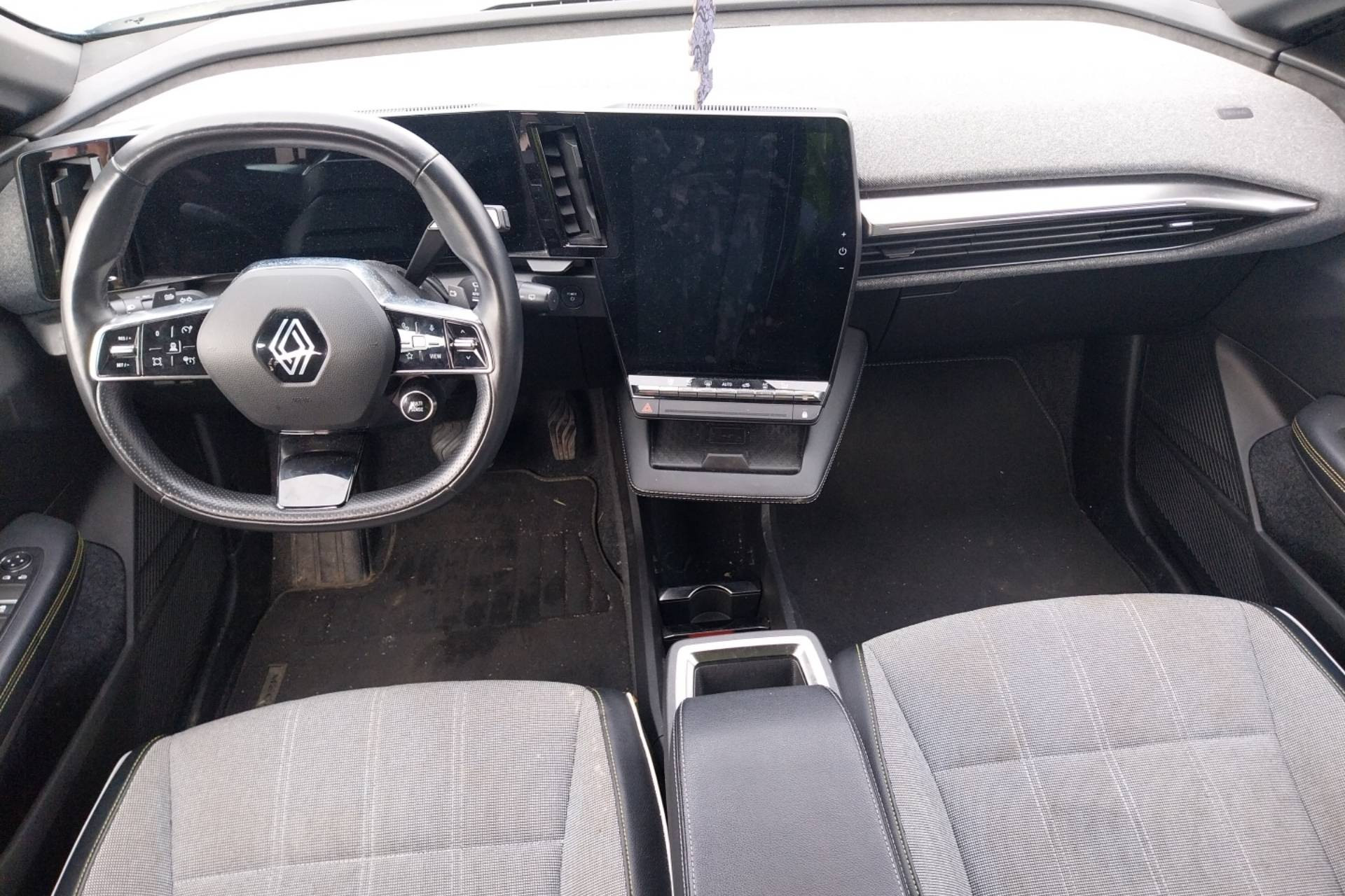 Vente en ligne Renault Megane E-Tech  EV60 220 ch super charge au prix de 21 990 €