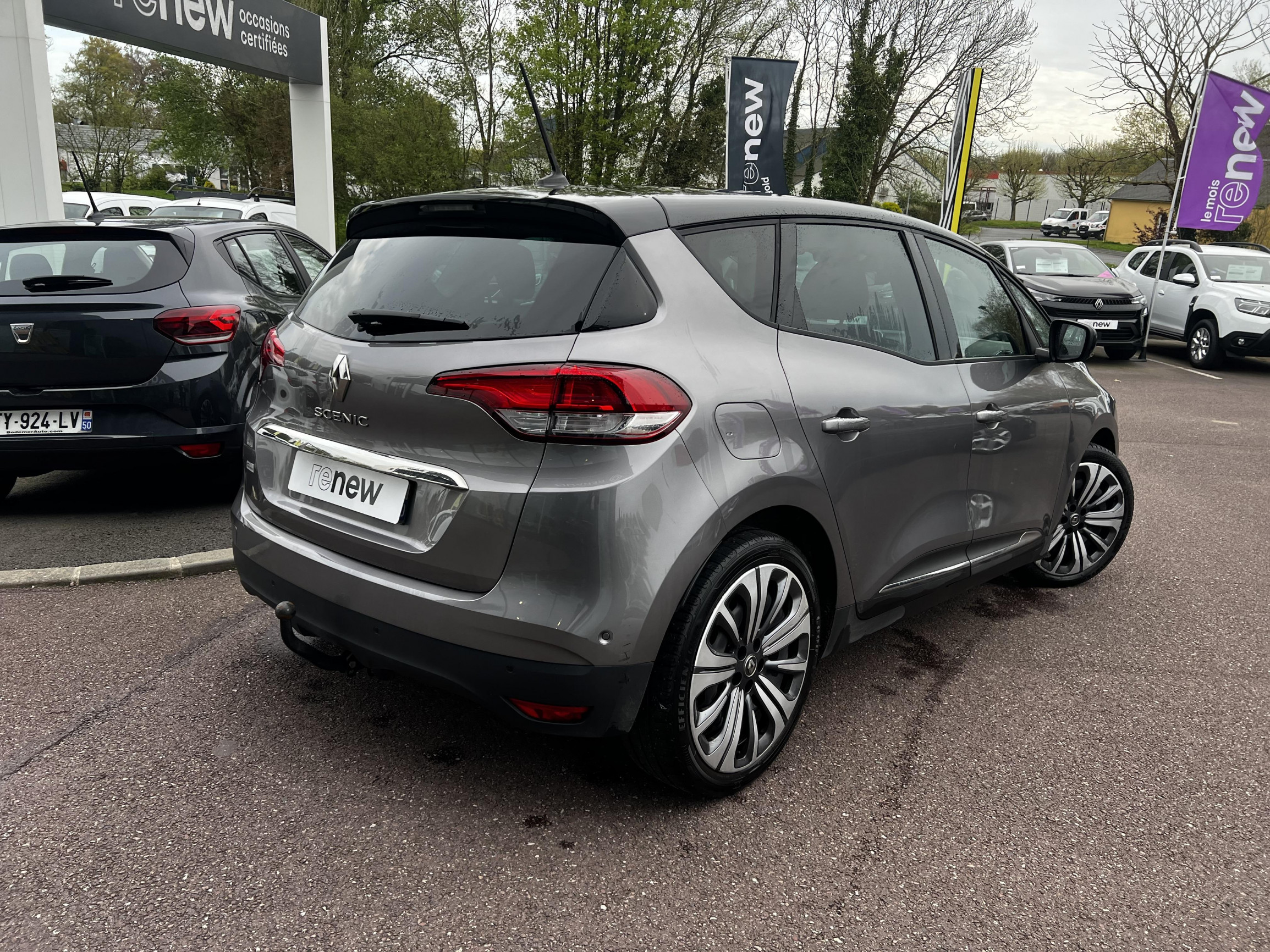 Vente en ligne Renault Scenic 4 Scenic TCe 140 FAP EDC - 21 au prix de 19 990 €