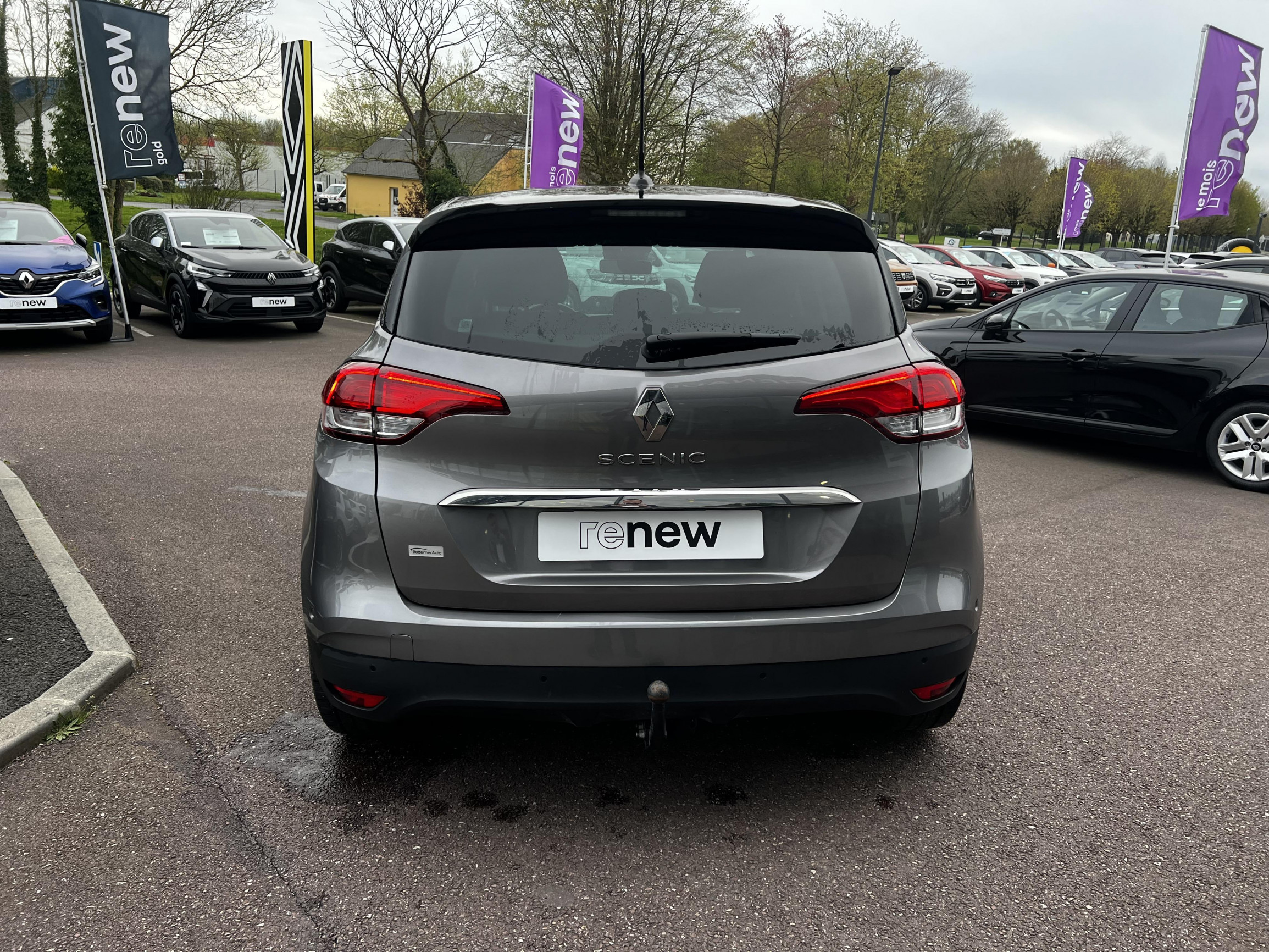 Vente en ligne Renault Scenic 4 Scenic TCe 140 FAP EDC - 21 au prix de 19 990 €