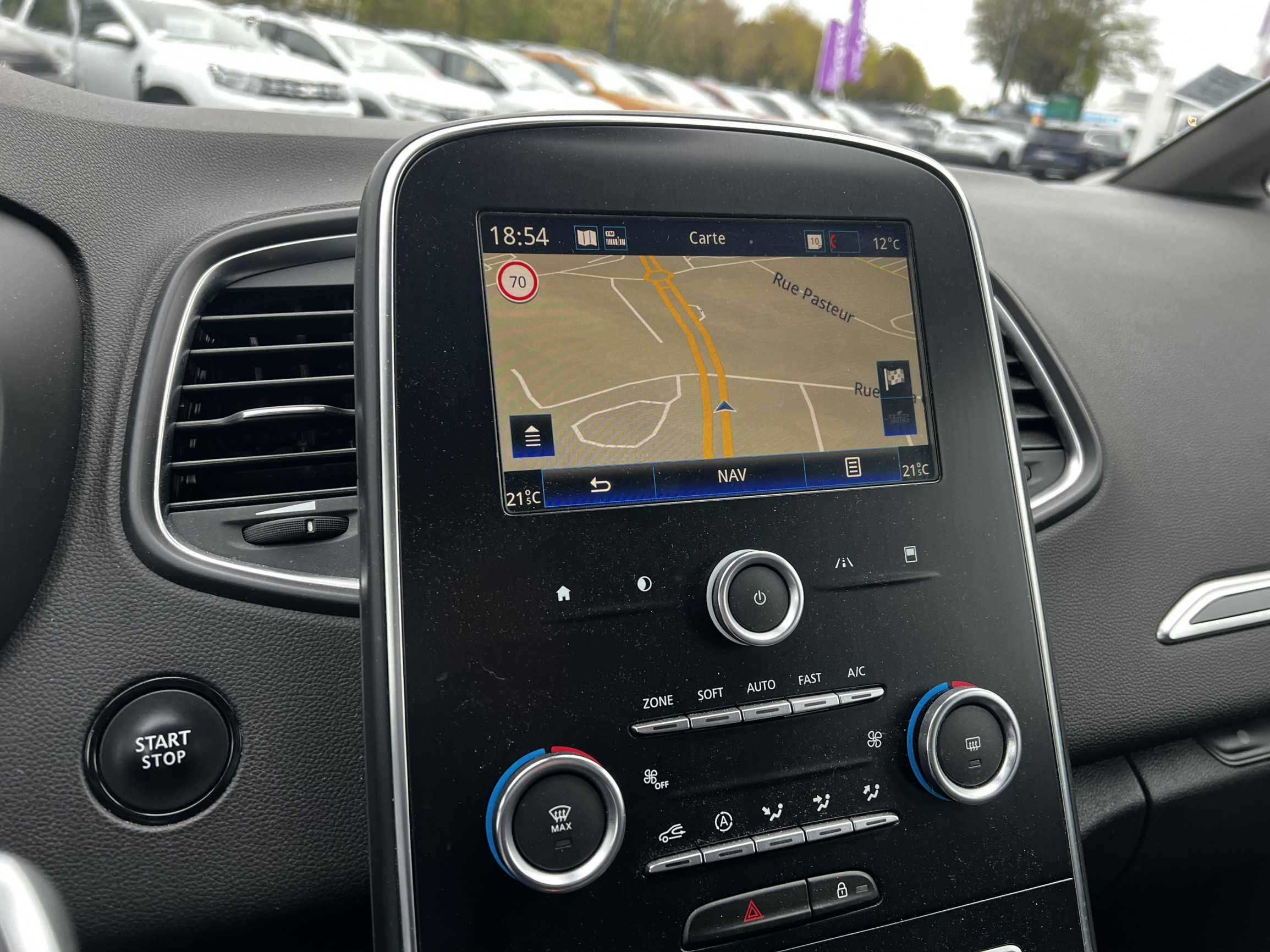 Vente en ligne Renault Scenic 4 Scenic dCi 110 Energy au prix de 15 990 €