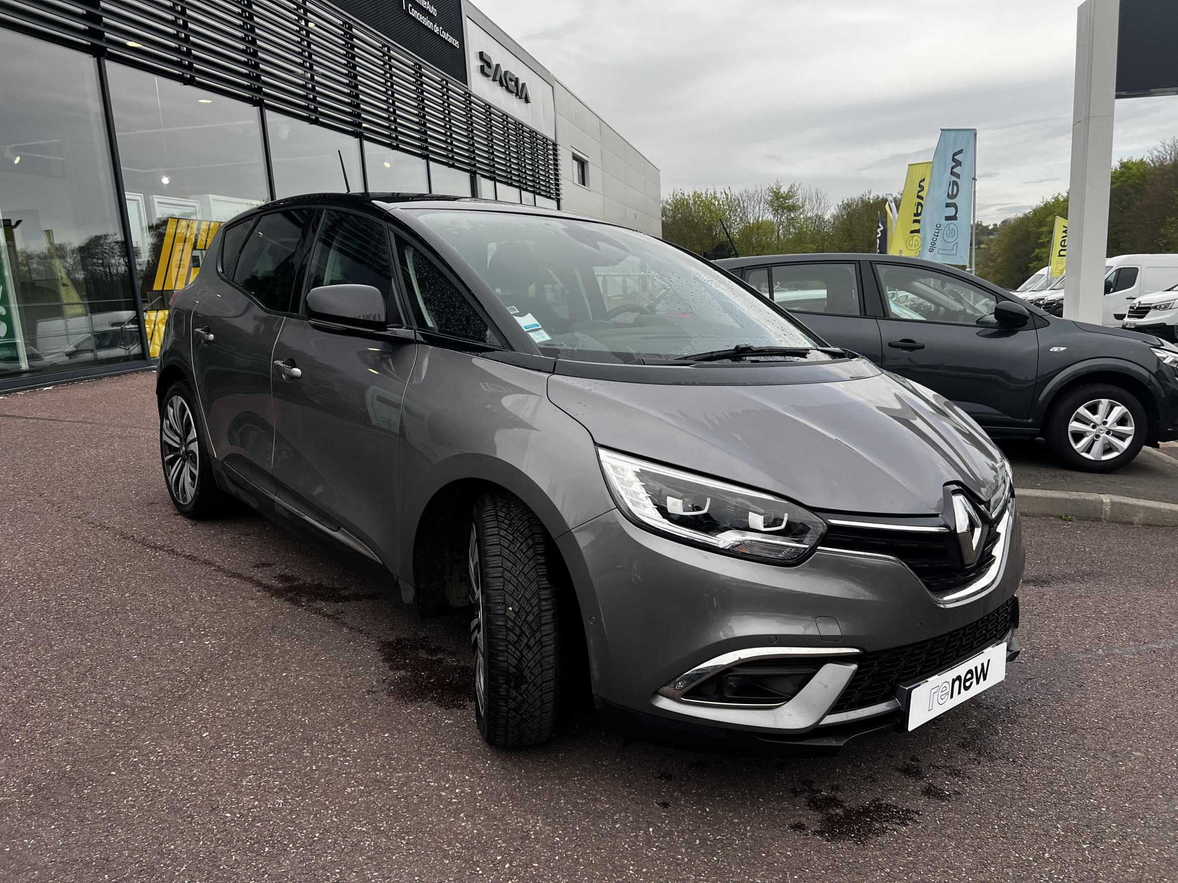 Vente en ligne Renault Scenic 4 Scenic TCe 140 FAP EDC - 21 au prix de 19 990 €