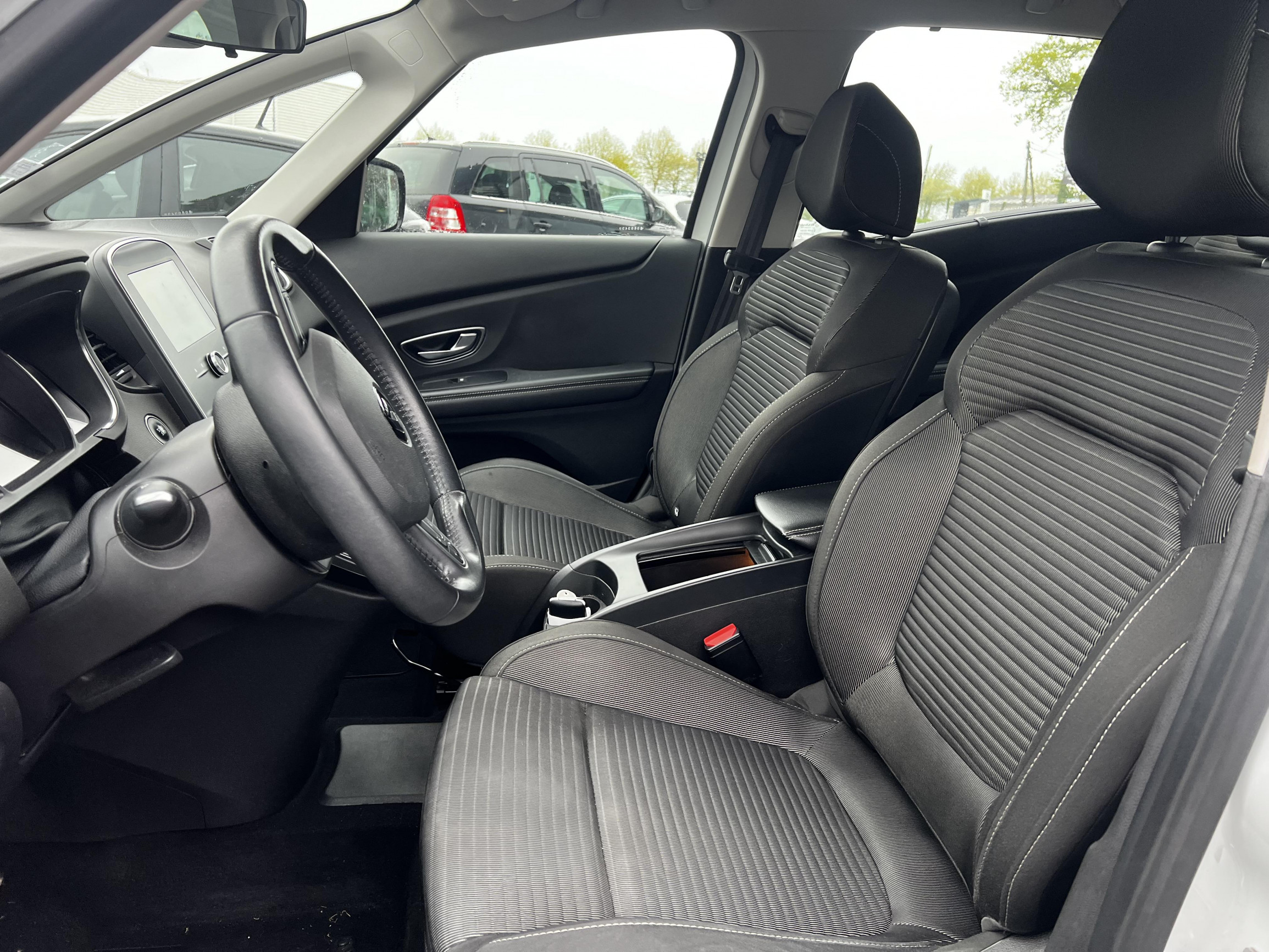 Vente en ligne Renault Scenic 4 Scenic dCi 110 Energy au prix de 15 990 €