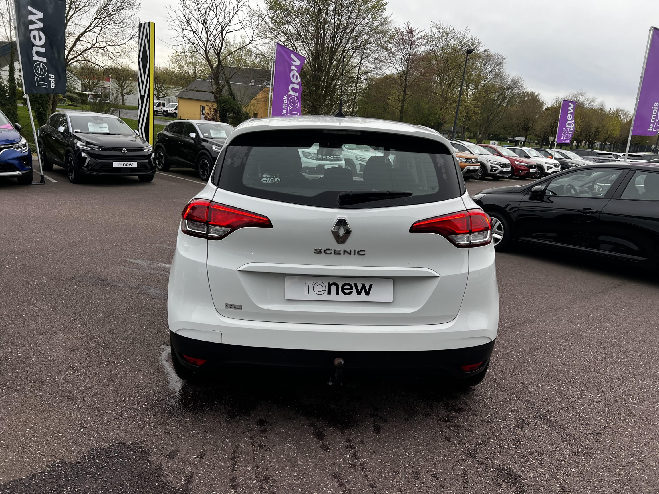 Vente en ligne Renault Scenic 4 Scenic dCi 110 Energy au prix de 15 990 €