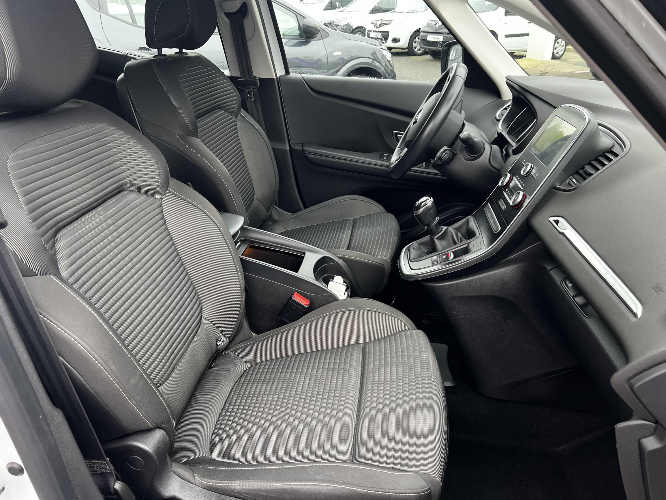 Vente en ligne Renault Scenic 4 Scenic dCi 110 Energy au prix de 15 990 €