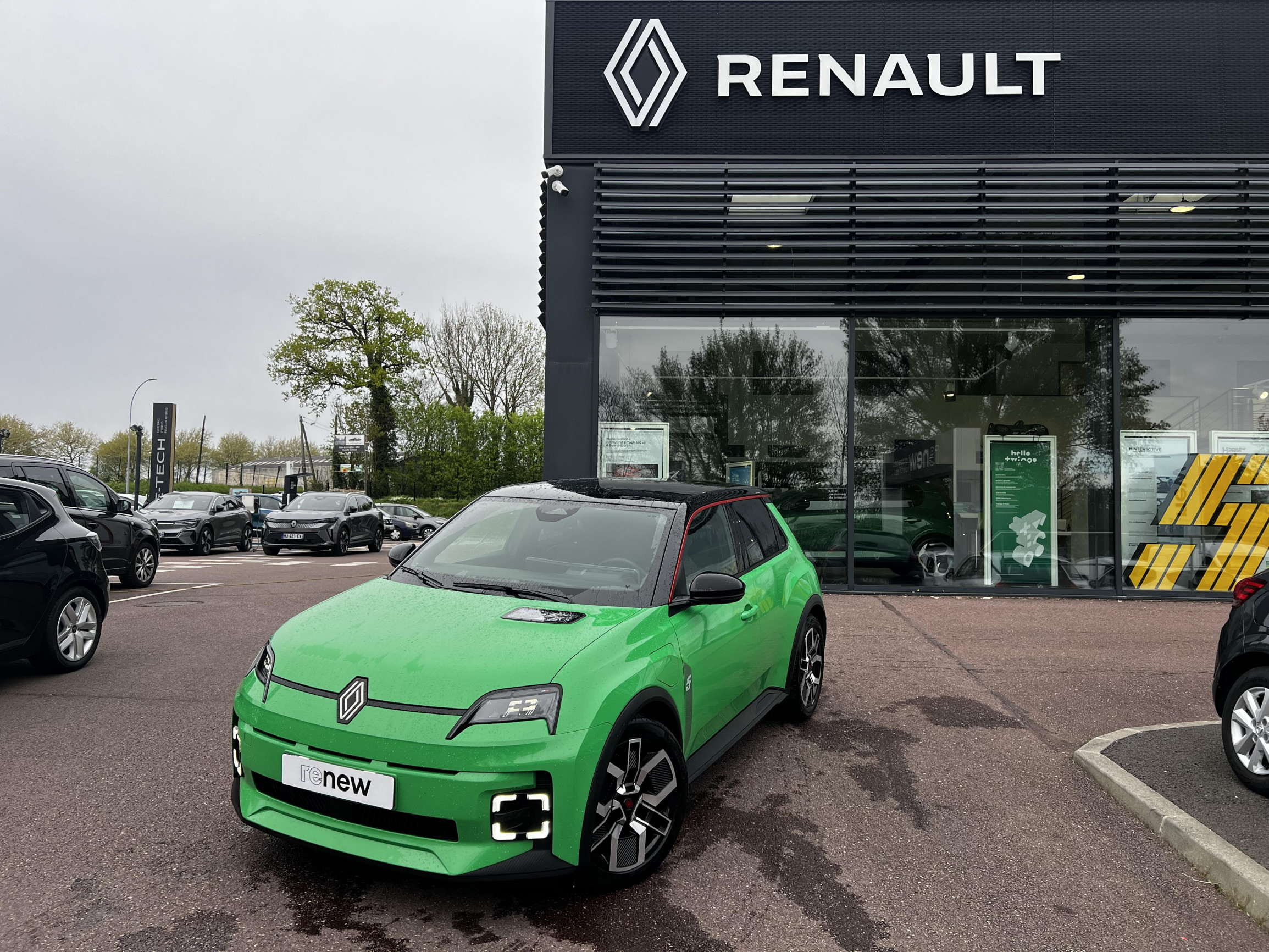 Renault R5 E-Tech  150 ch autonomie confort occasion de 2024 en vente à Coutances