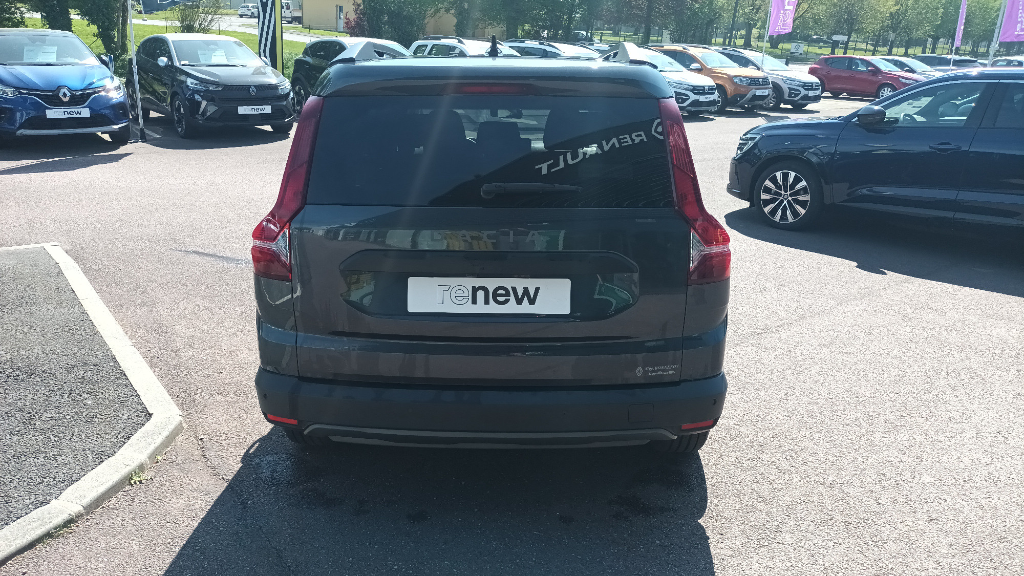 Vente en ligne Dacia Jogger  ECO-G 100 7 places au prix de 15 990 €