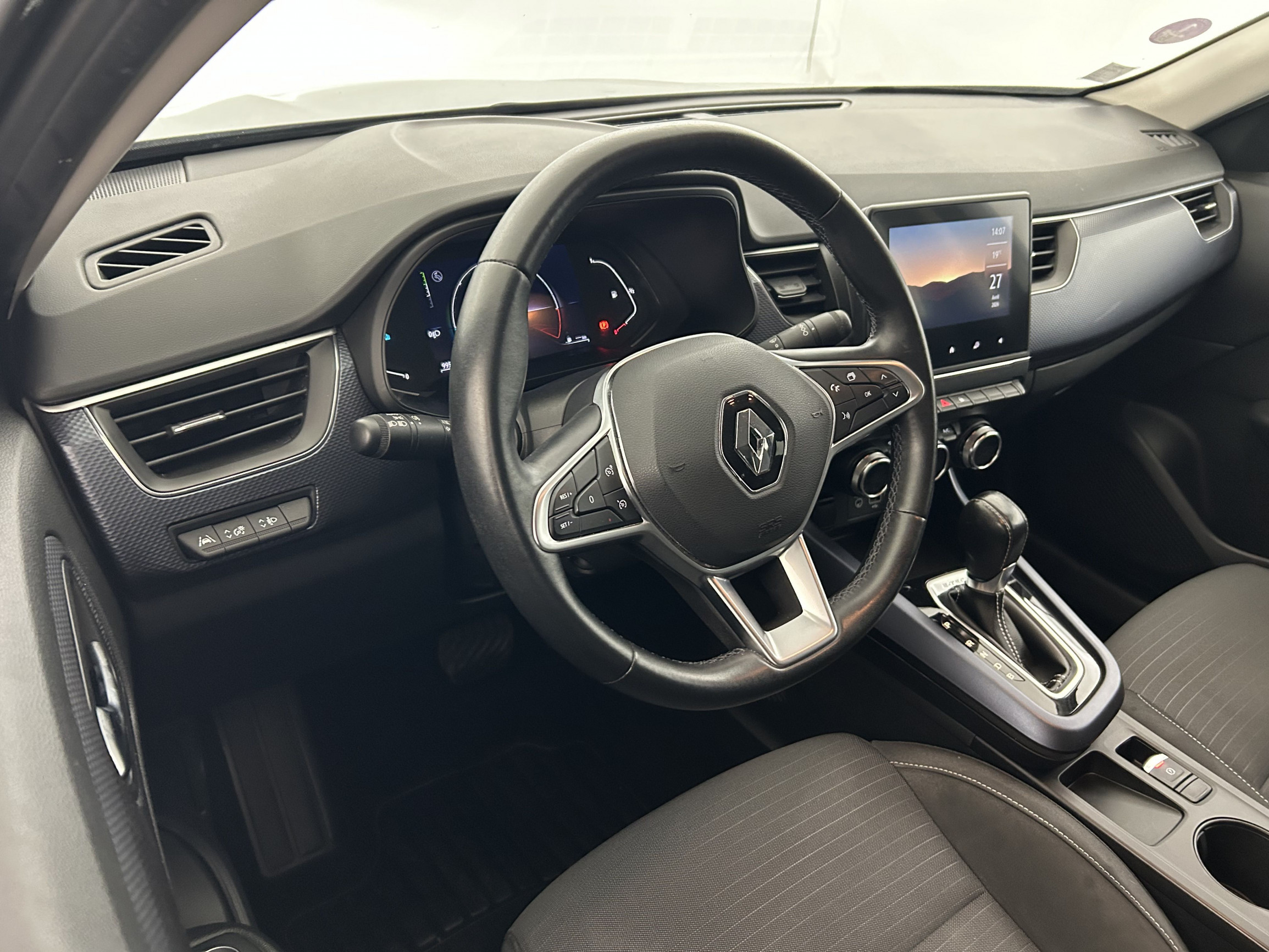 Vente en ligne Renault Arkana  E-Tech 145 au prix de 15 990 €