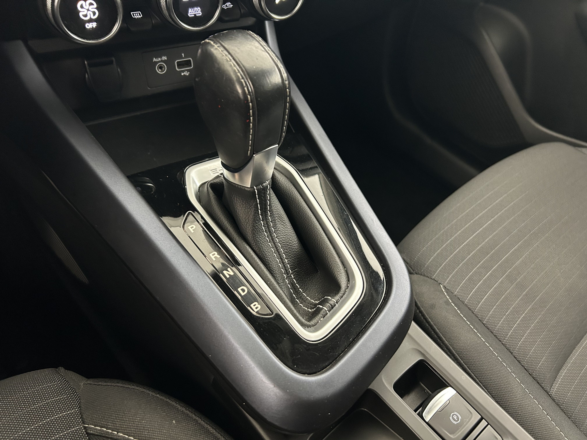 Vente en ligne Renault Arkana  E-Tech 145 au prix de 15 990 €