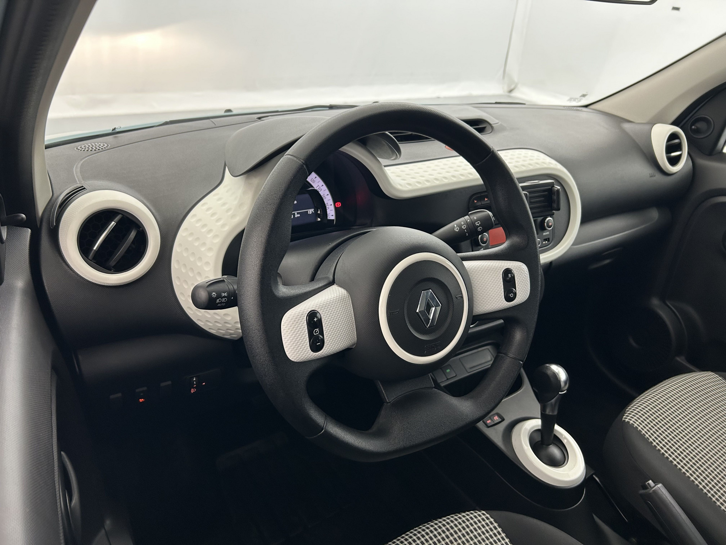 Renault Twingo Electrique Twingo III E-Tech occasion de 2022 en vente à Coutances