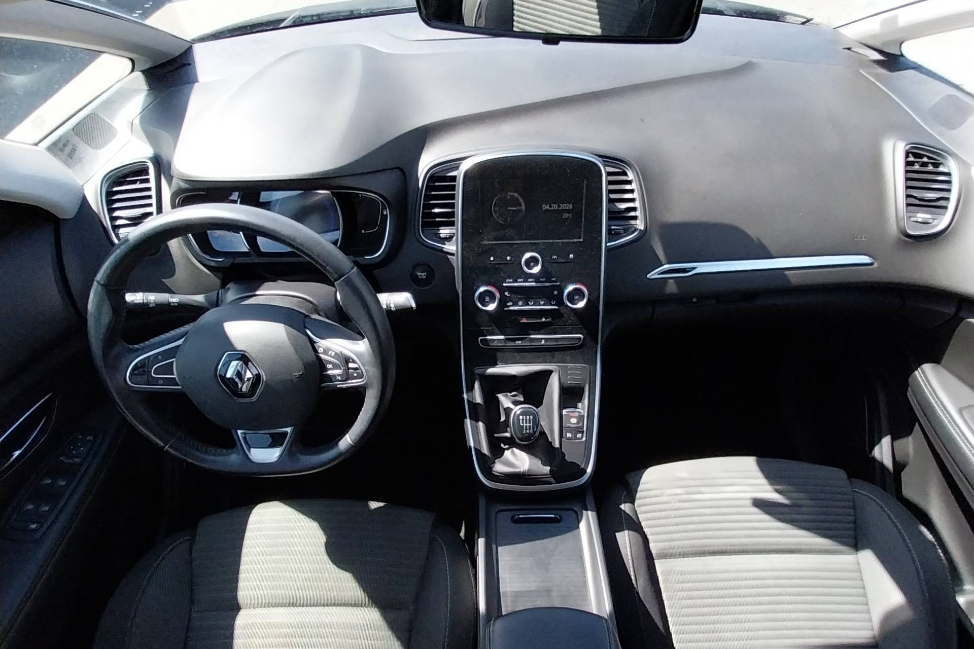 Vente en ligne Renault Scenic 4 Scenic dCi 110 Energy au prix de 15 990 €