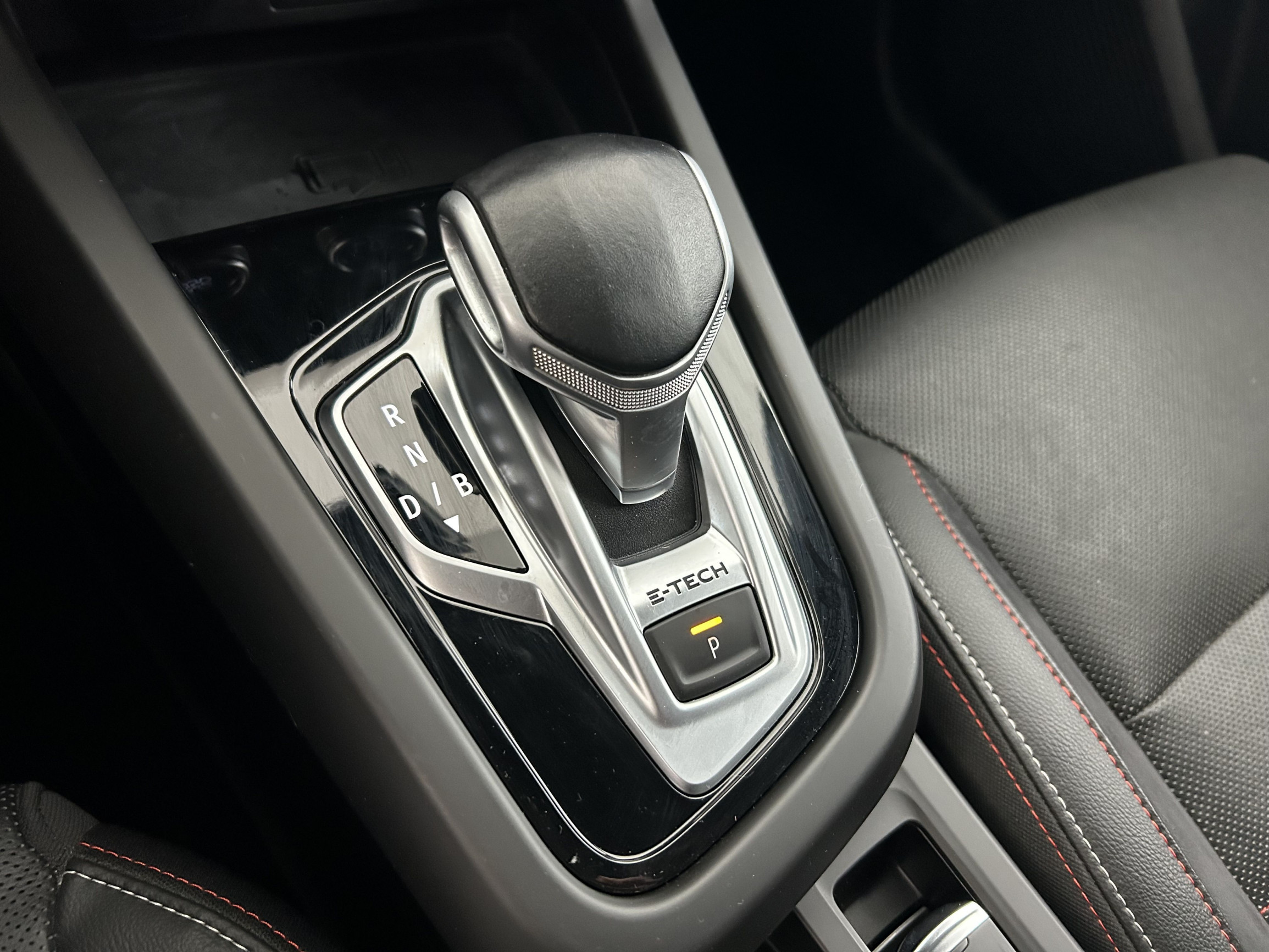 Vente en ligne Renault Arkana  E-Tech 145 - 21B au prix de 18 990 €