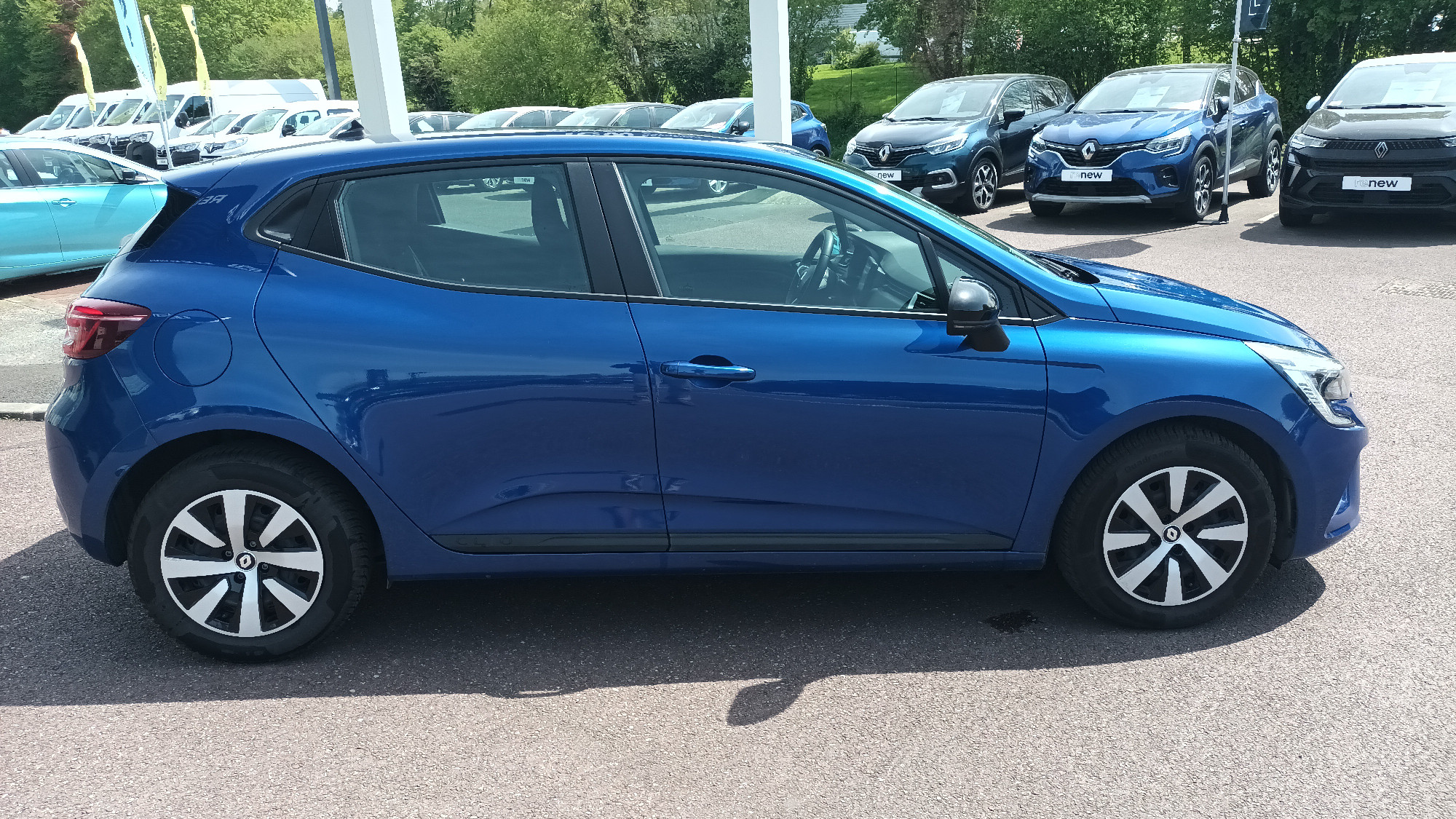 Vente en ligne Renault Clio 5 Clio TCe 90 au prix de 12 990 €
